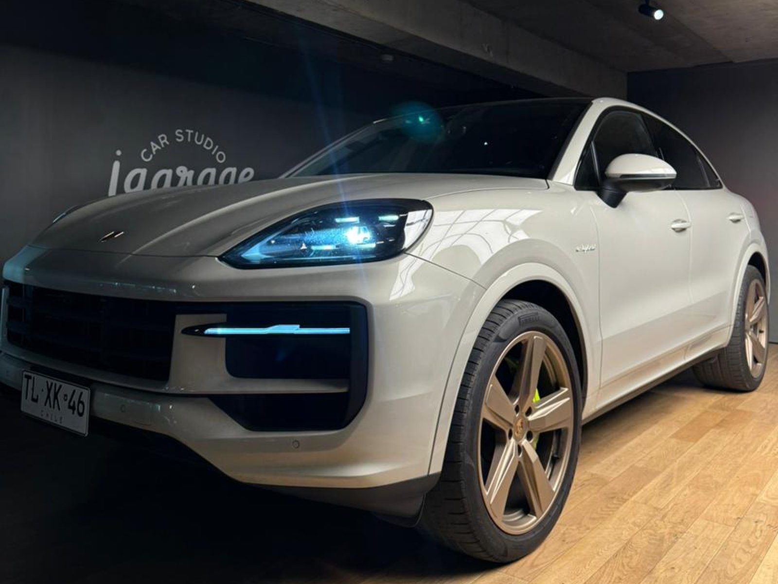 Porsche Cayenne 2024 - Foto 2 de 6