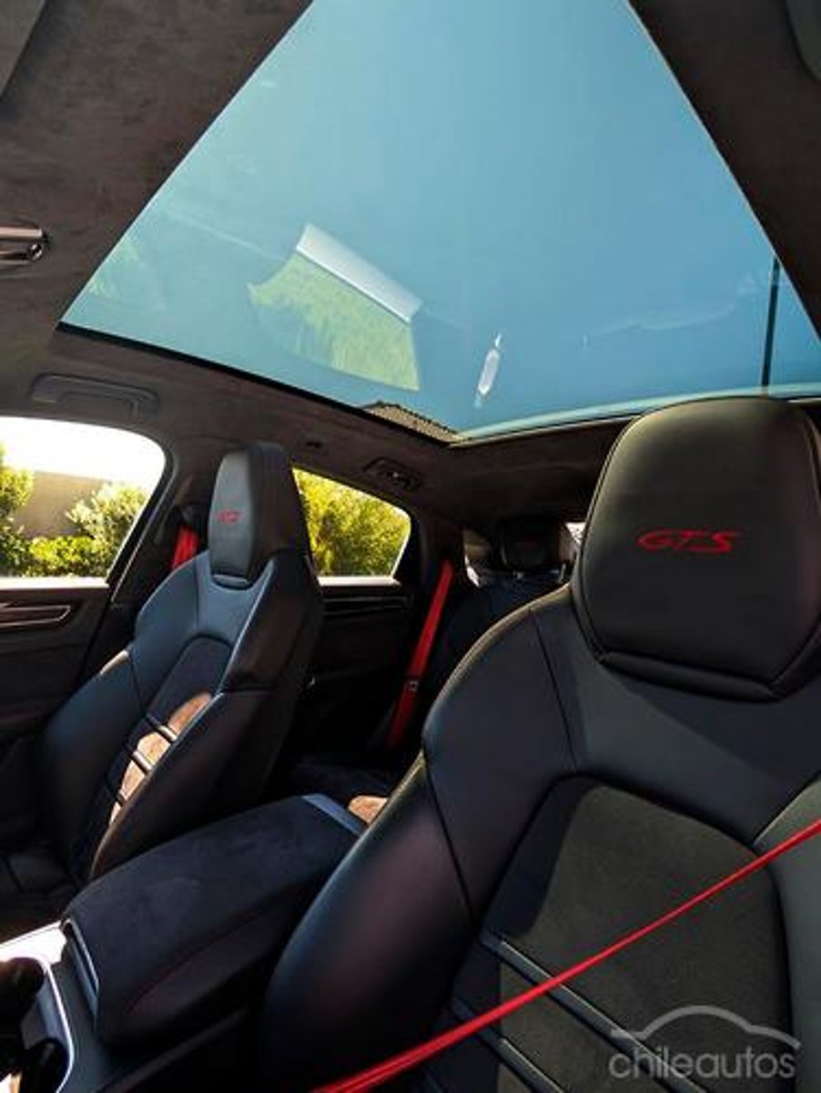 Porsche Cayenne 2023 - Imagen 8 de 15