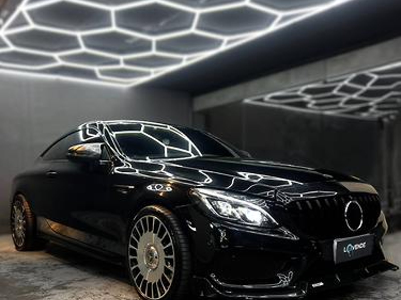 Mercedes-Benz C 43 Amg 2018 - Foto 4 de 11