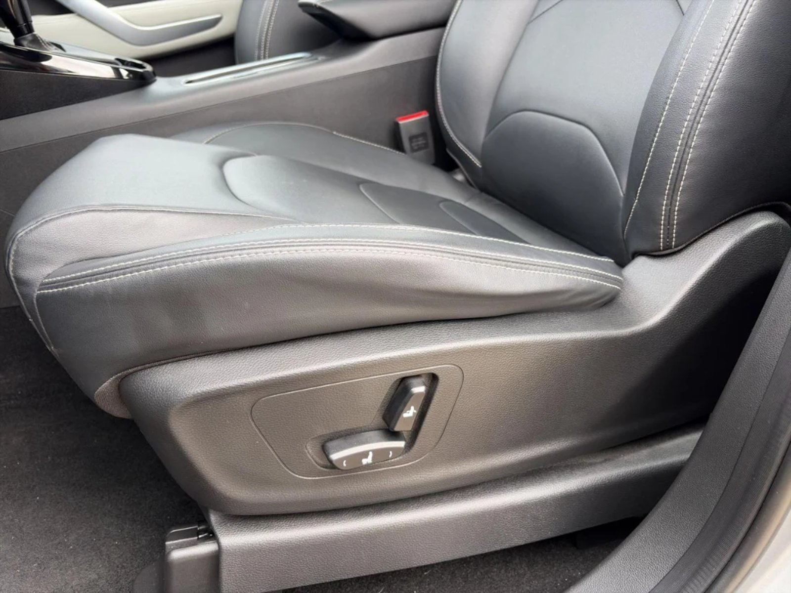 CHEVROLET CAPTIVA 2024 - Imagen 14 de 20