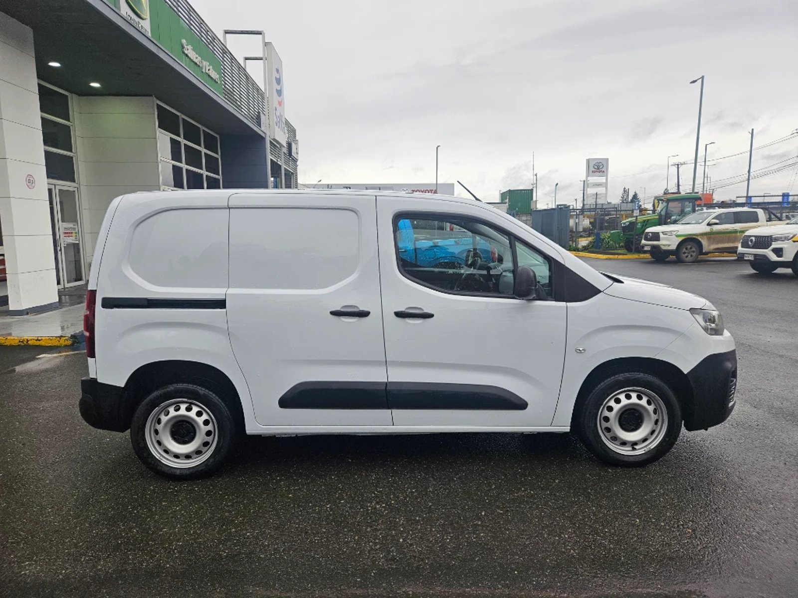 Citroën Berlingo 2023 - Foto 4 de 20
