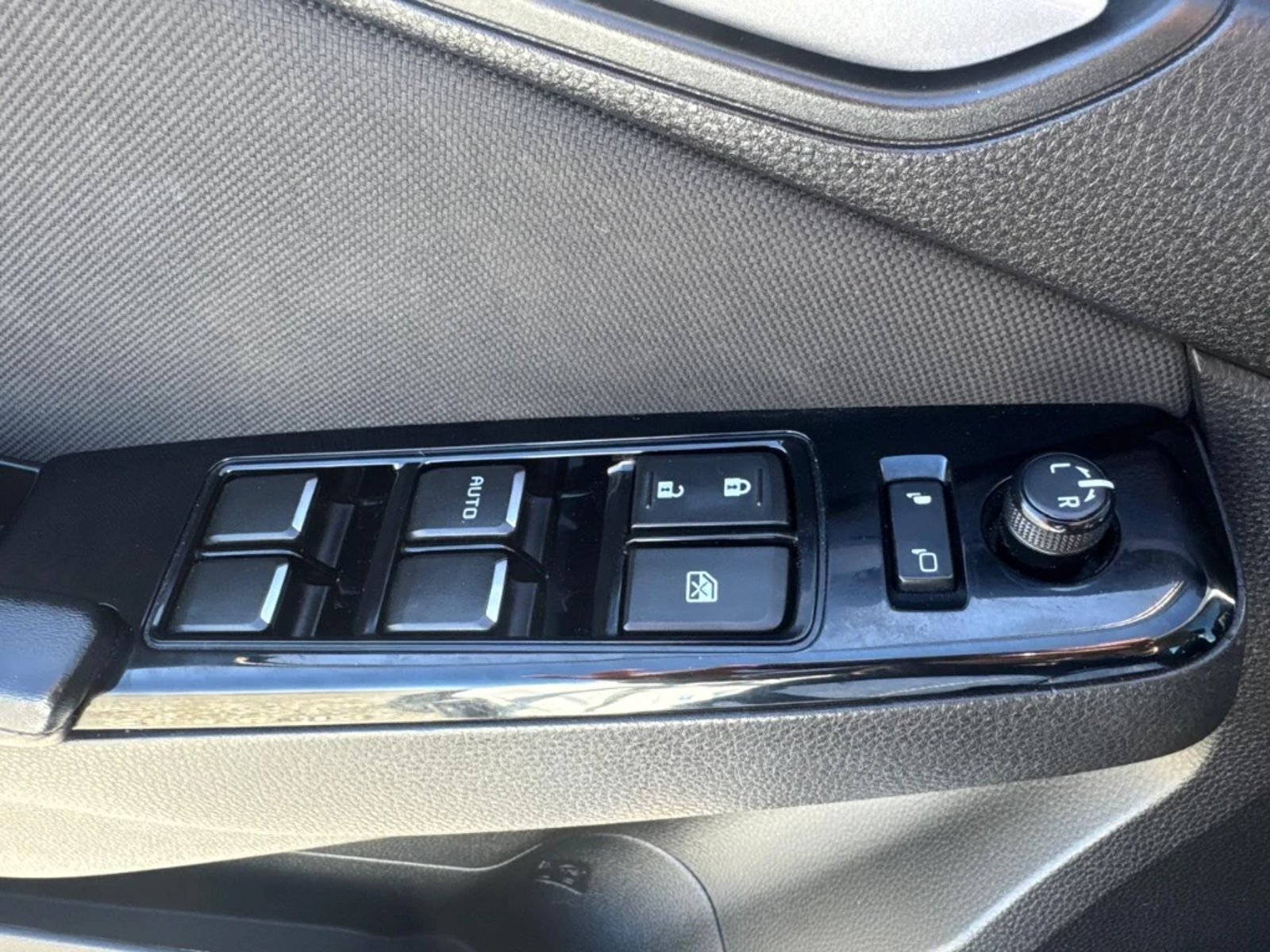 MAZDA BT-50 2022 - Imagen 15 de 20