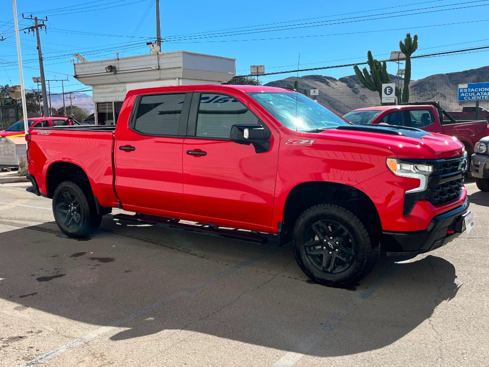 Chevrolet Silverado 2023 - Imagen 9 de 20