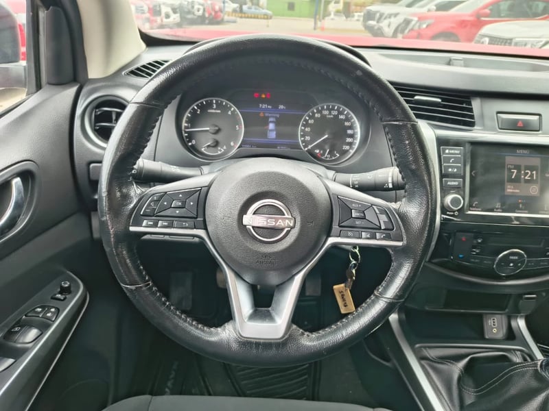 Nissan Navara 2023 - Imagen 13 de 20