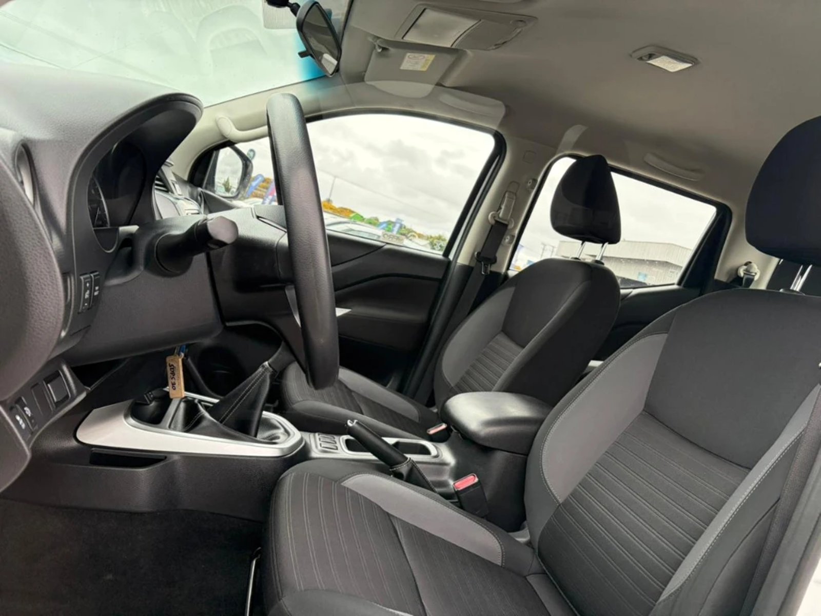 Nissan Navara 2022 - Imagen 13 de 20