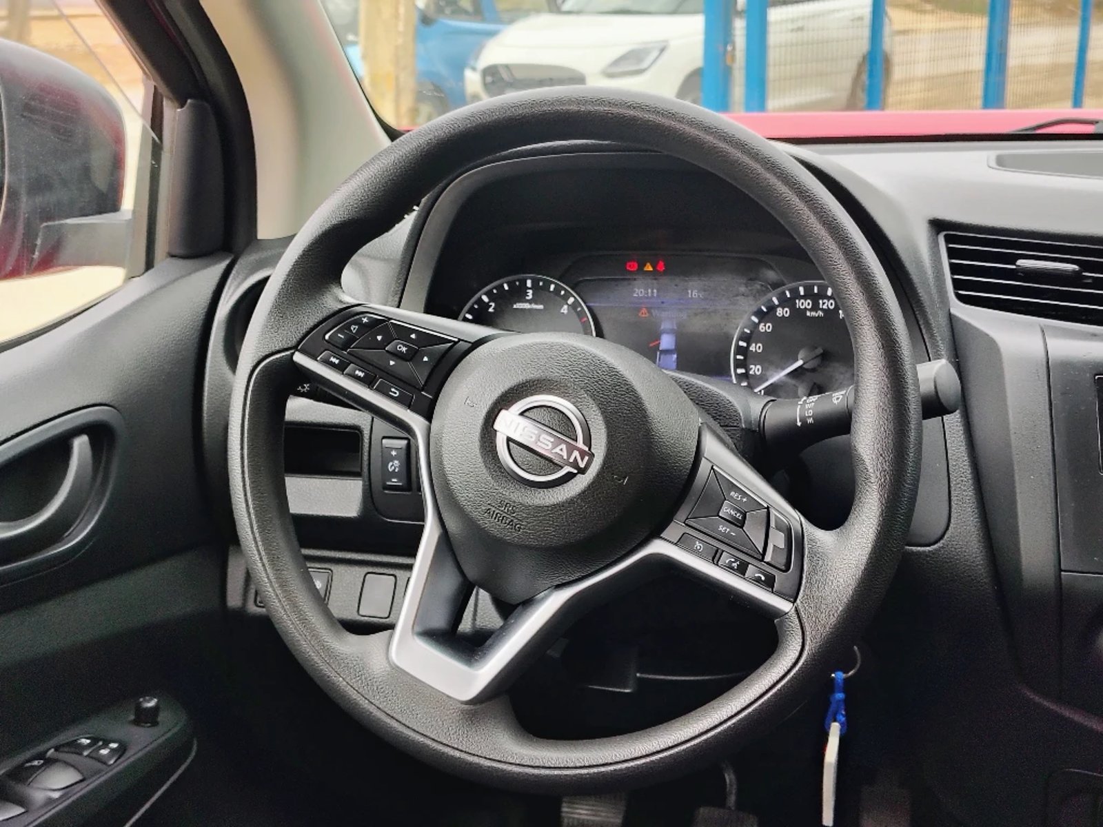 NISSAN NAVARA 2023 - Imagen 18 de 20