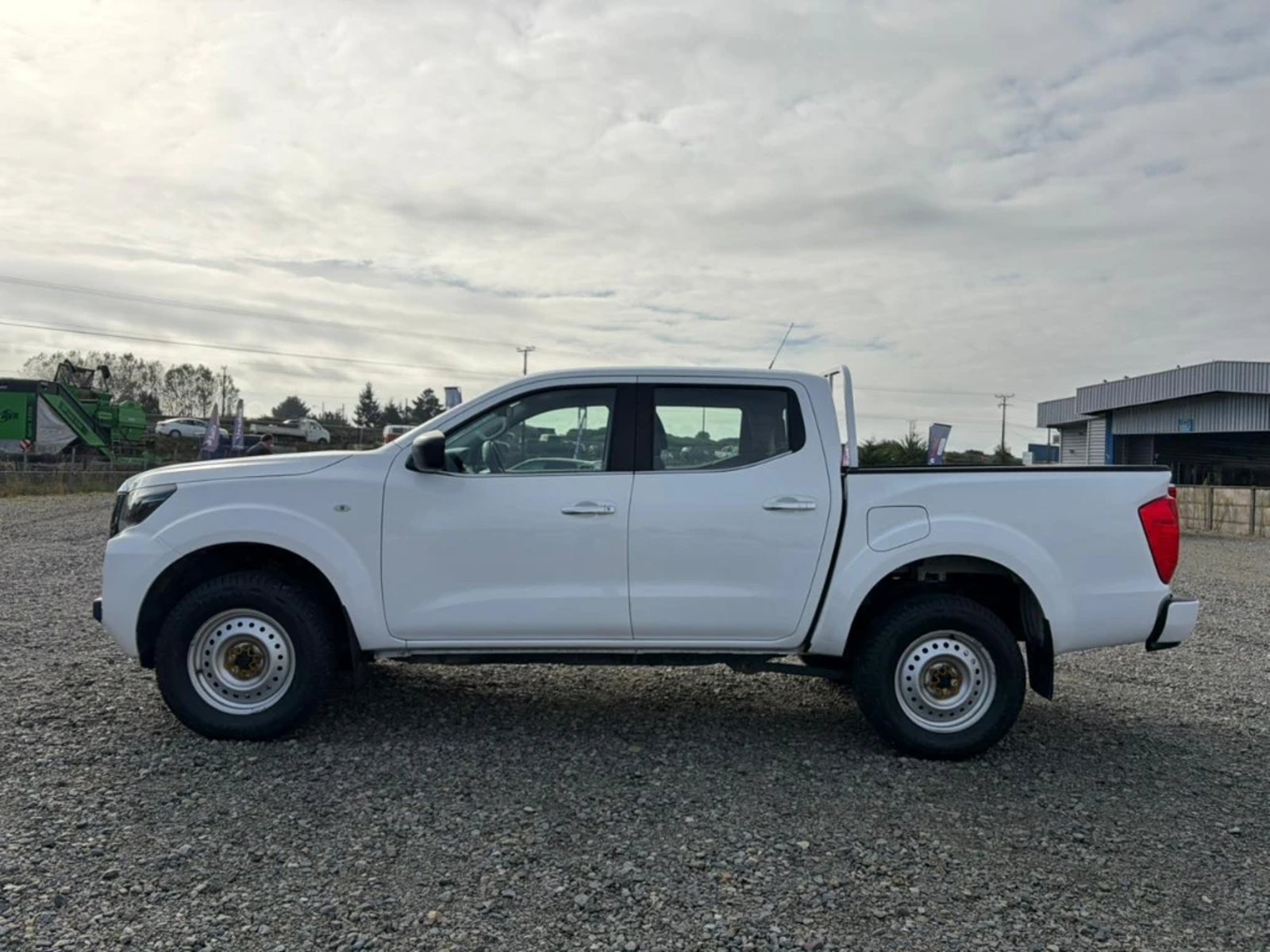 NISSAN NAVARA 2022 - Imagen 9 de 20