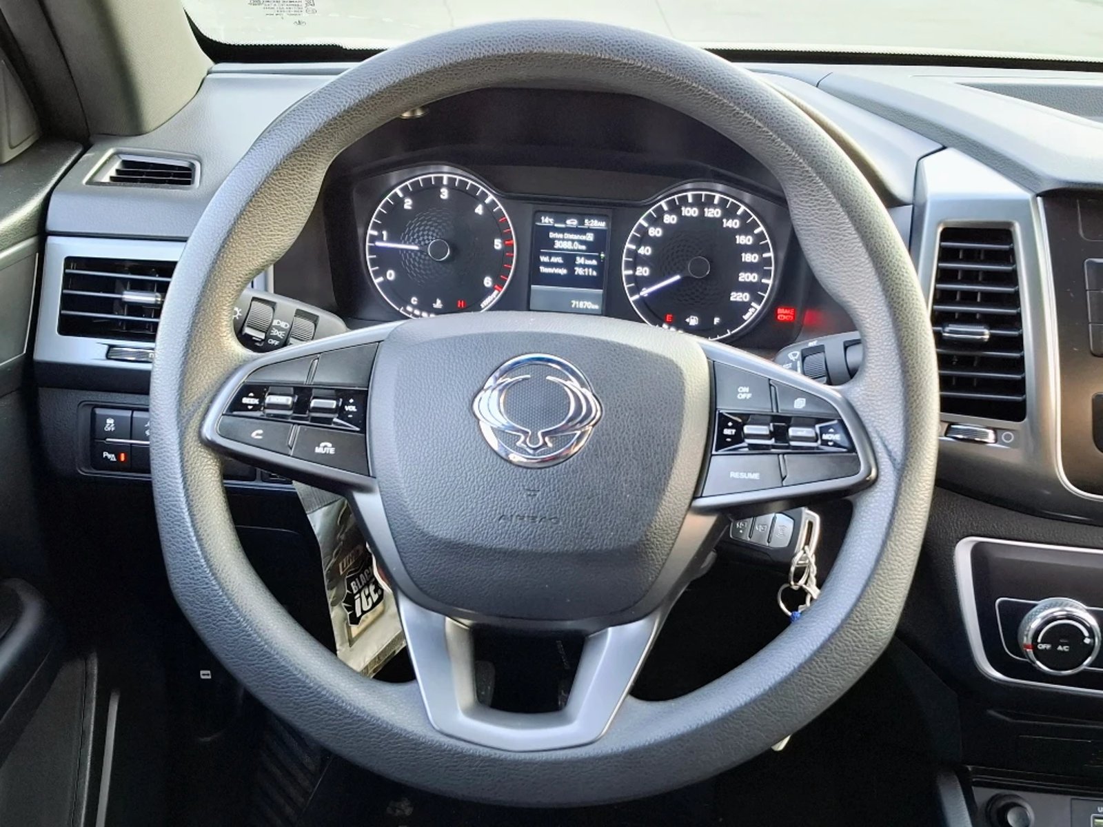 SsangYong Grand musso 2023 - Imagen 14 de 20