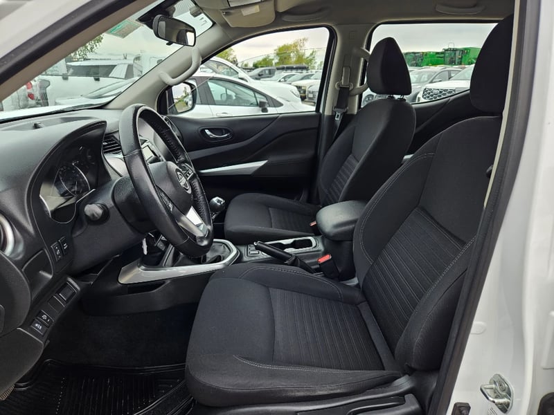 Nissan Navara 2023 - Imagen 18 de 20