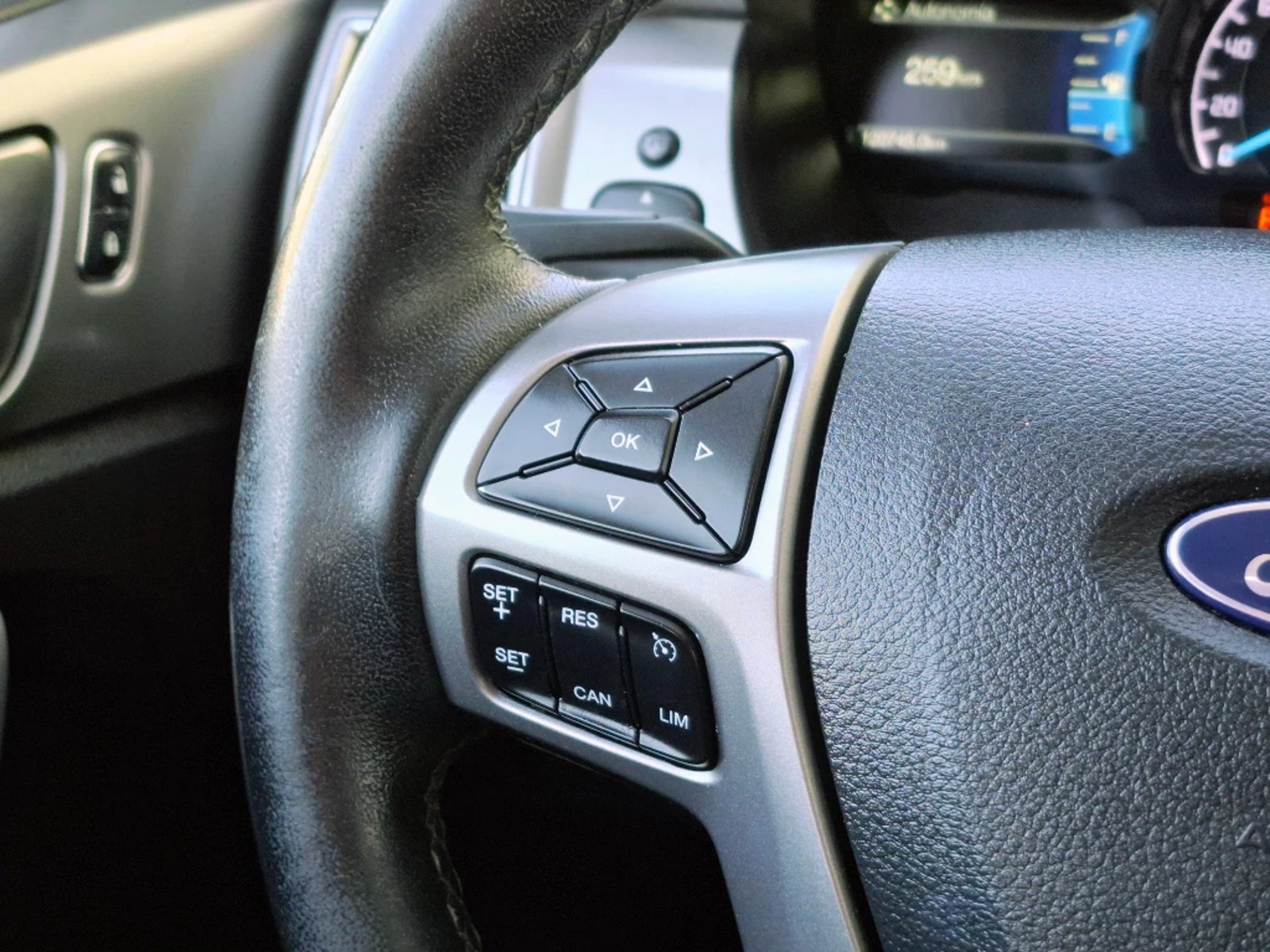 FORD RANGER 2023 - Imagen 16 de 20
