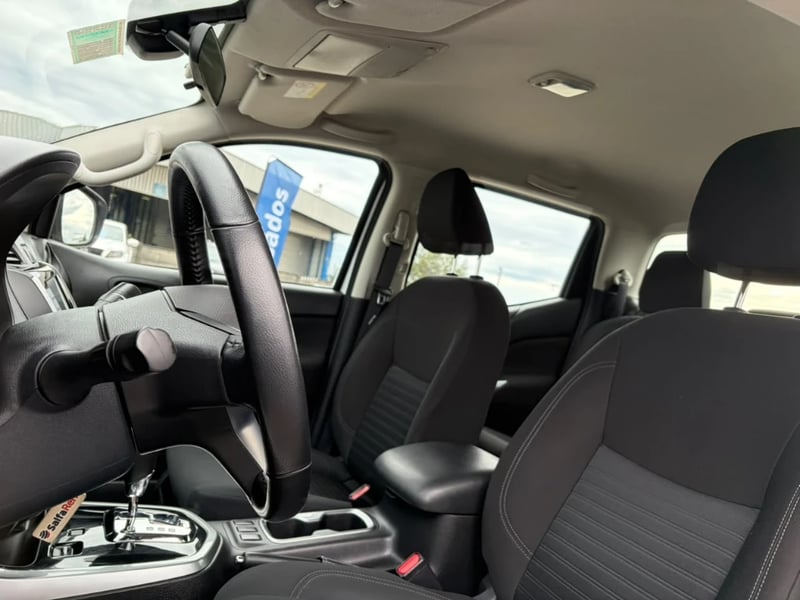 Nissan Navara 2023 - Imagen 13 de 20