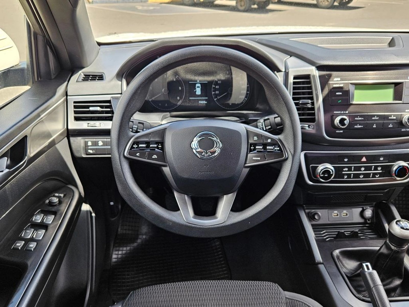 SSANGYONG MUSSO 2023 - Imagen 13 de 20