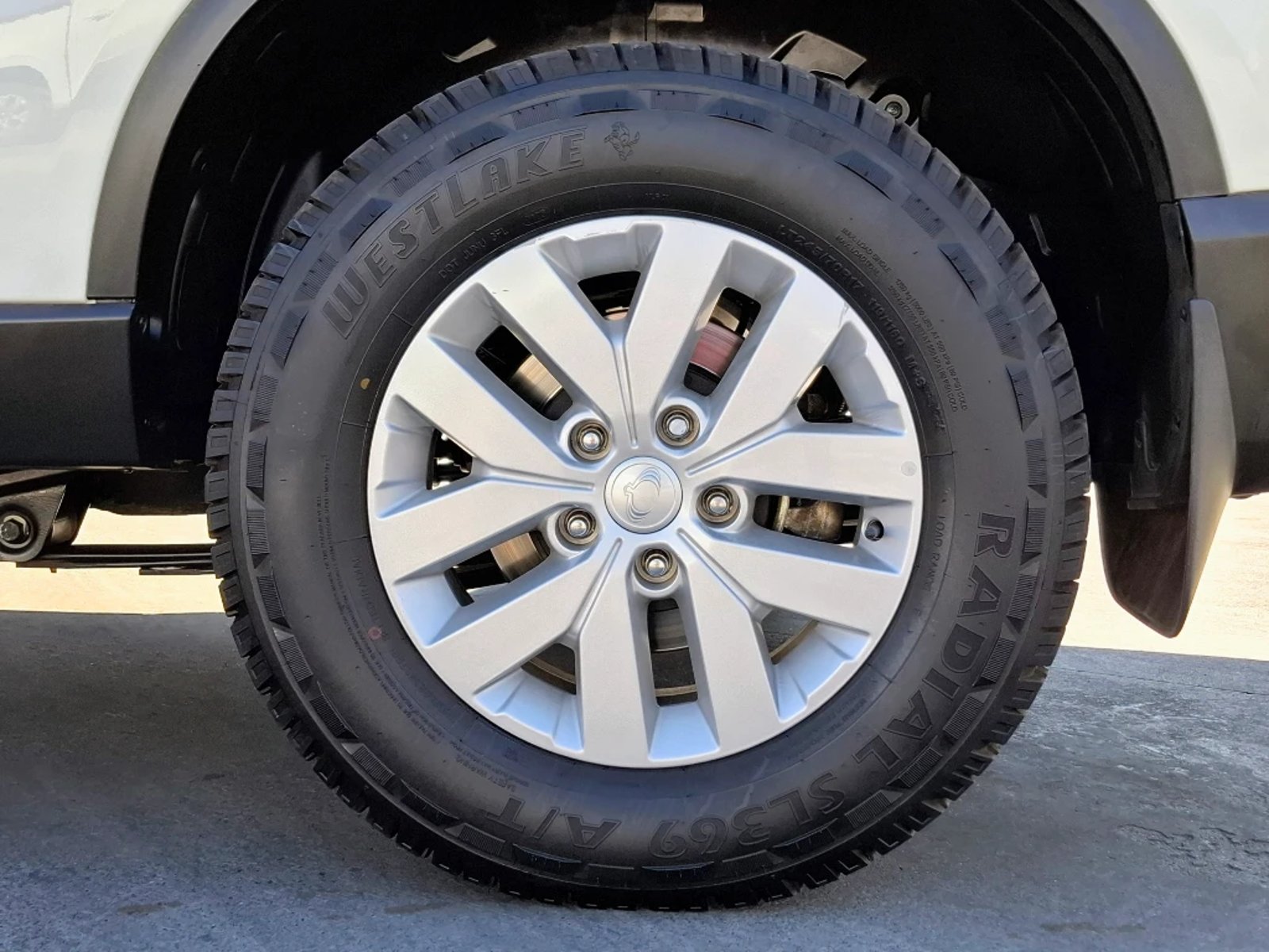 SSANGYONG GRAND MUSSO 2023 - Imagen 9 de 20
