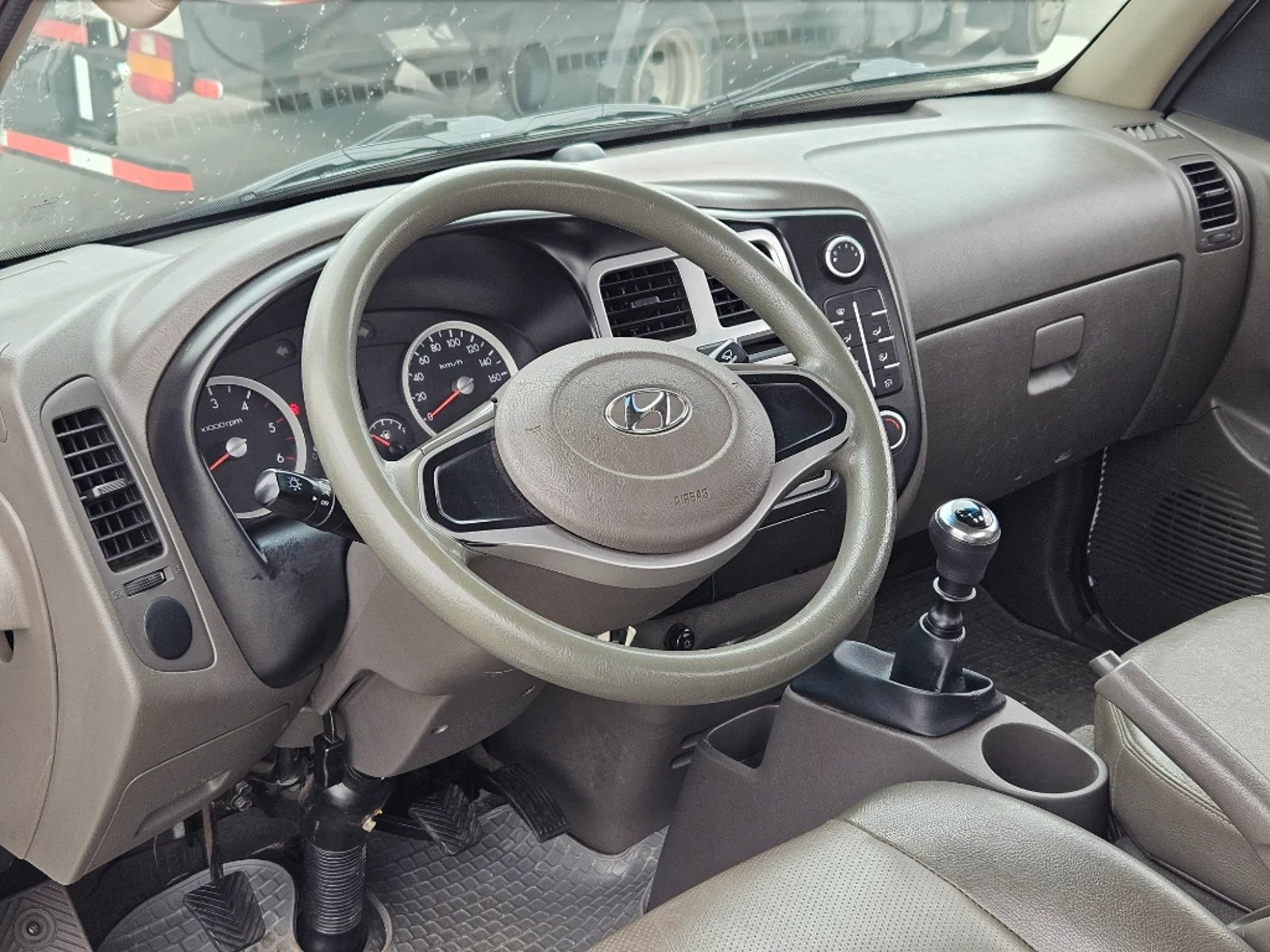 HYUNDAI PORTER 2022 - Imagen 12 de 20