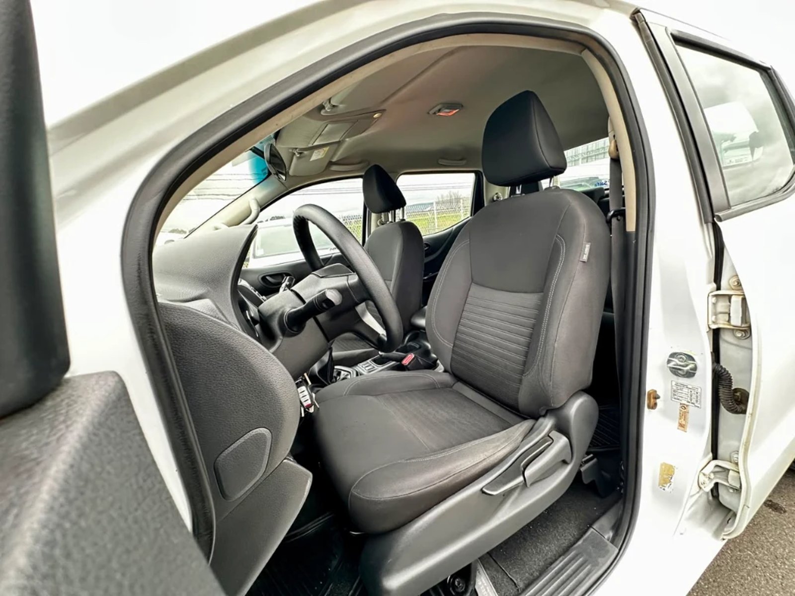Nissan Navara 2023 - Imagen 15 de 20