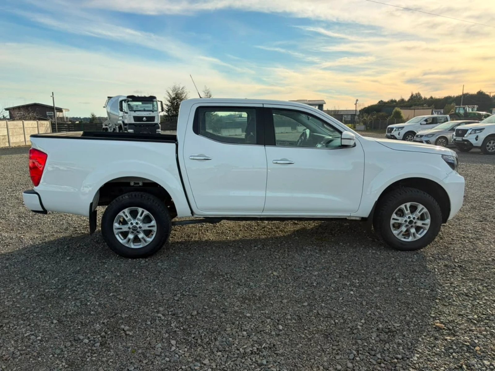 Nissan Navara 2023 - Foto 4 de 20