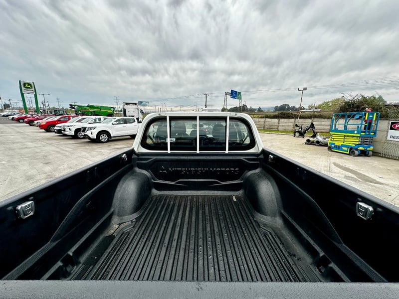 Mitsubishi L200 2023 - Imagen 11 de 20