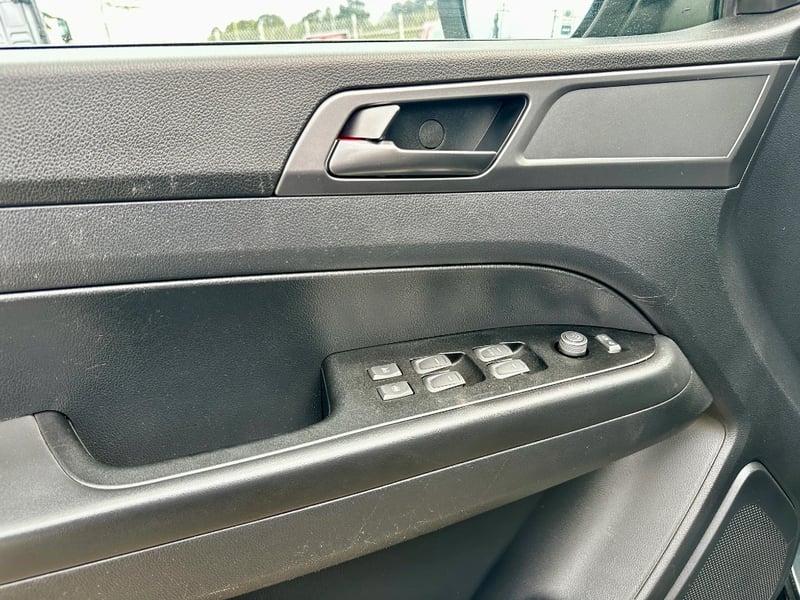 SsangYong Grand musso 2023 - Imagen 17 de 20