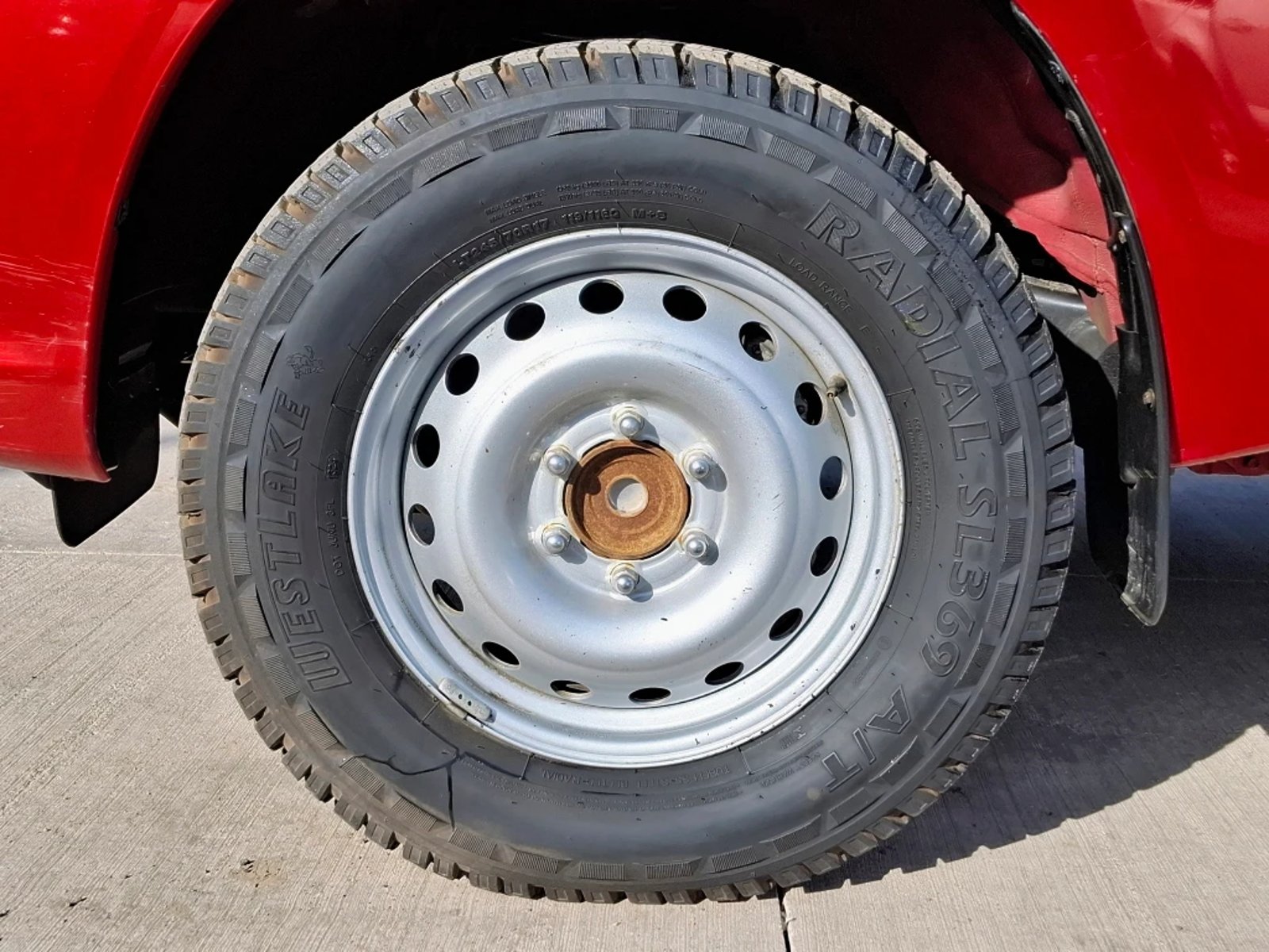 Toyota Hilux 2023 - Imagen 9 de 20