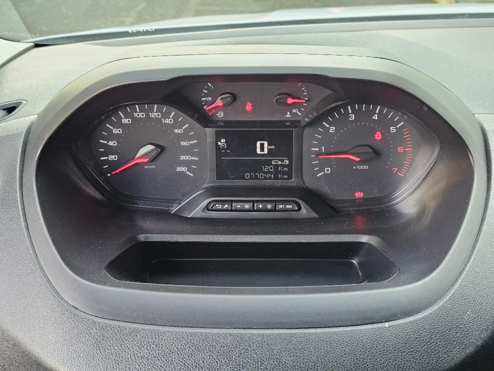 PEUGEOT PARTNER 2024 - Imagen 18 de 20