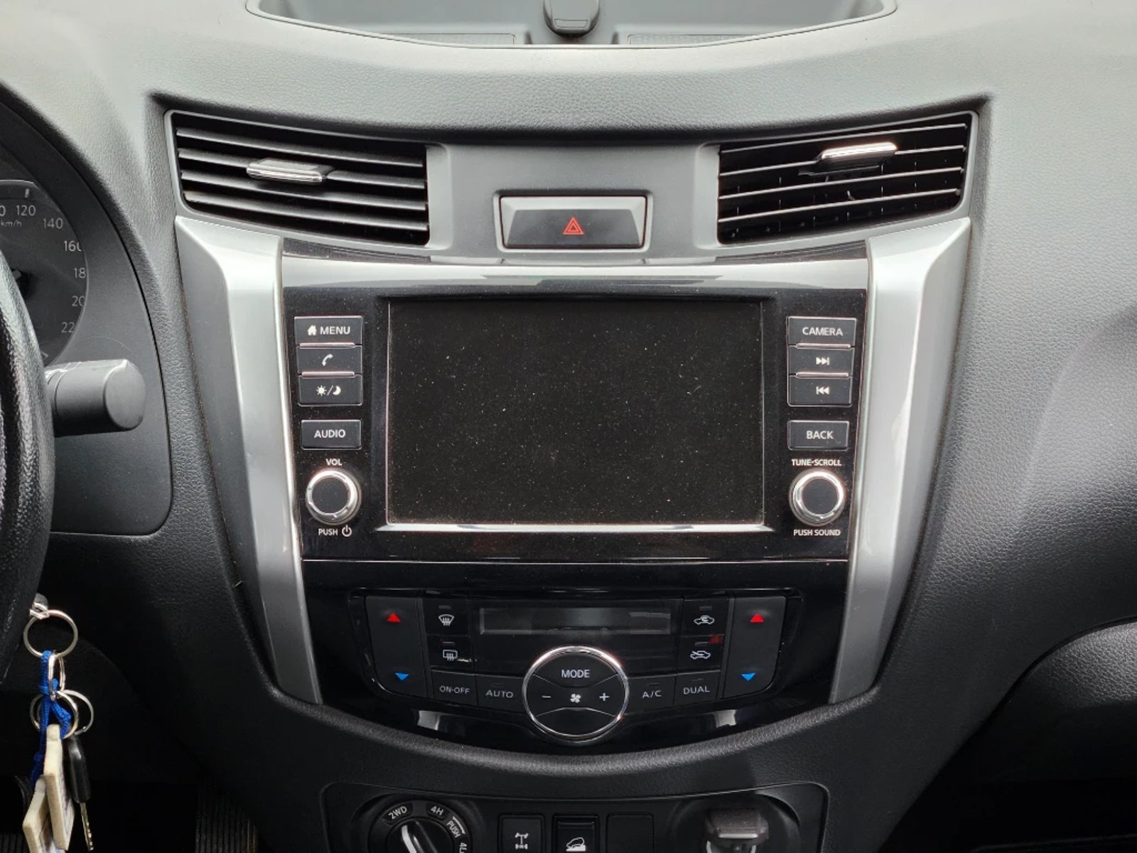 NISSAN NAVARA 2023 - Imagen 13 de 20