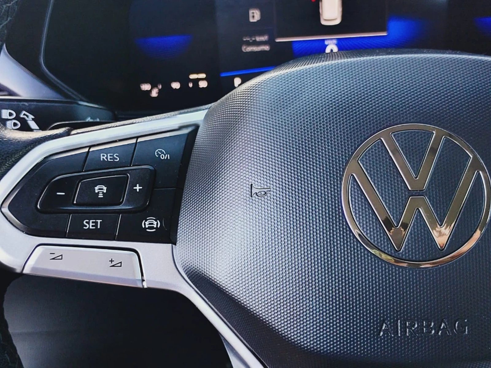 VOLKSWAGEN TAOS 2022 - Imagen 18 de 20