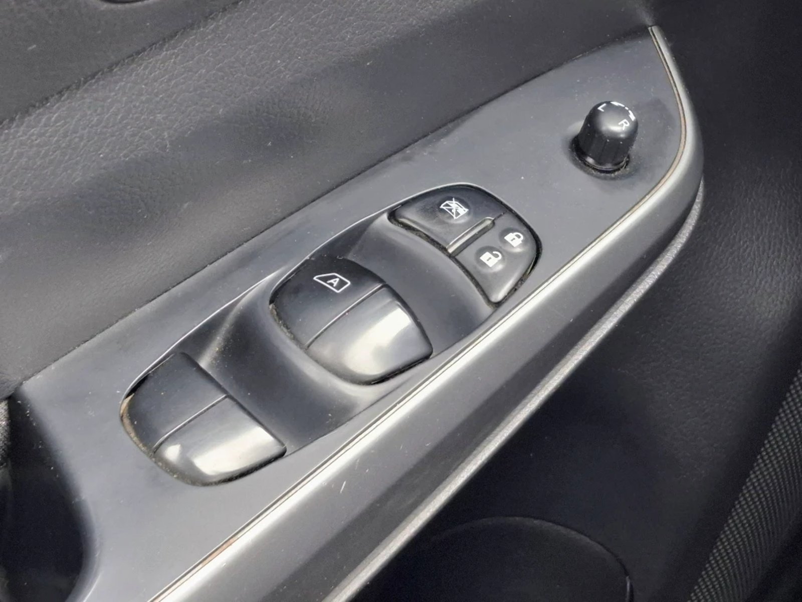 NISSAN NAVARA 2023 - Imagen 12 de 20