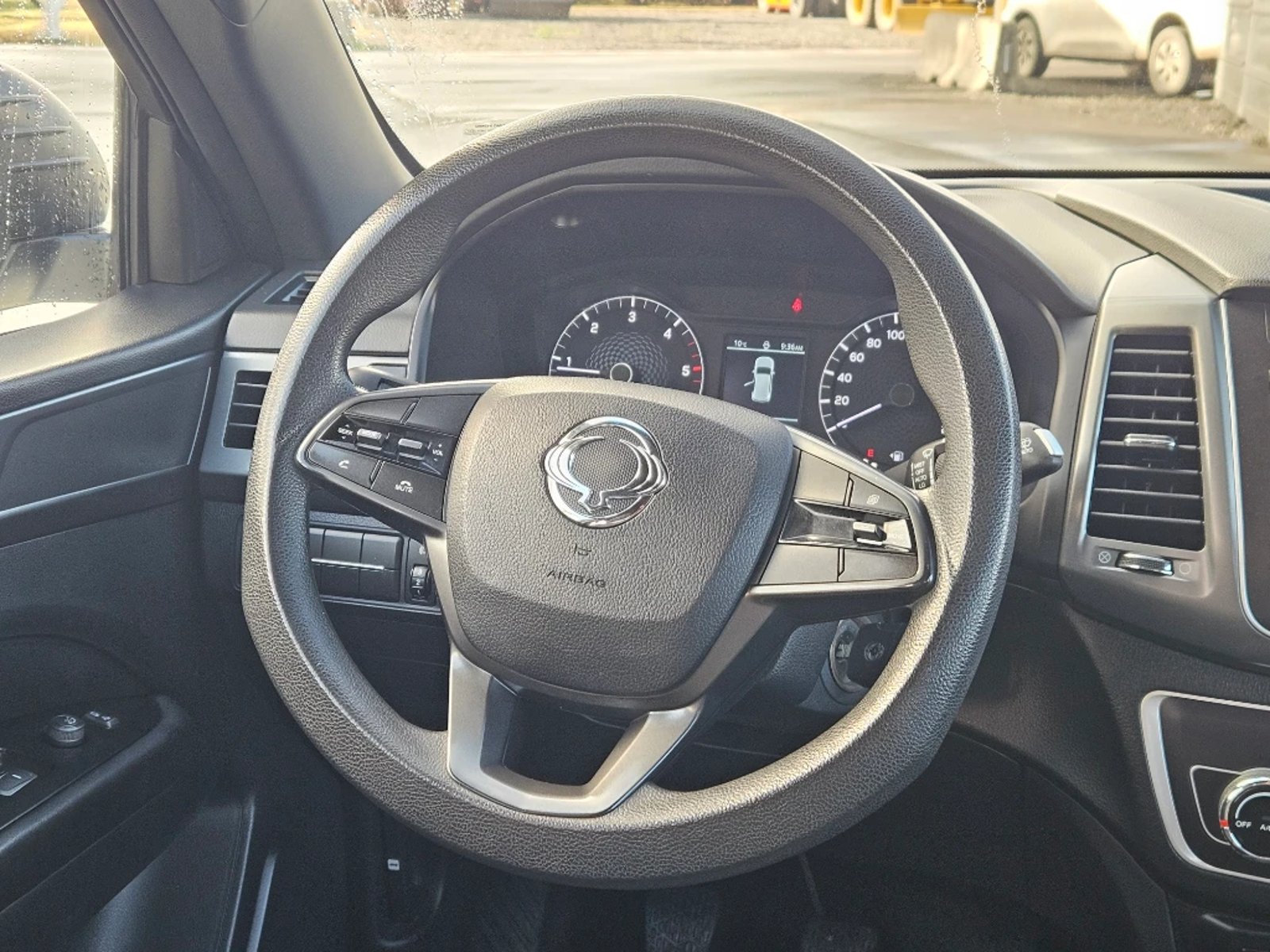 SsangYong Grand musso 2023 - Imagen 13 de 20