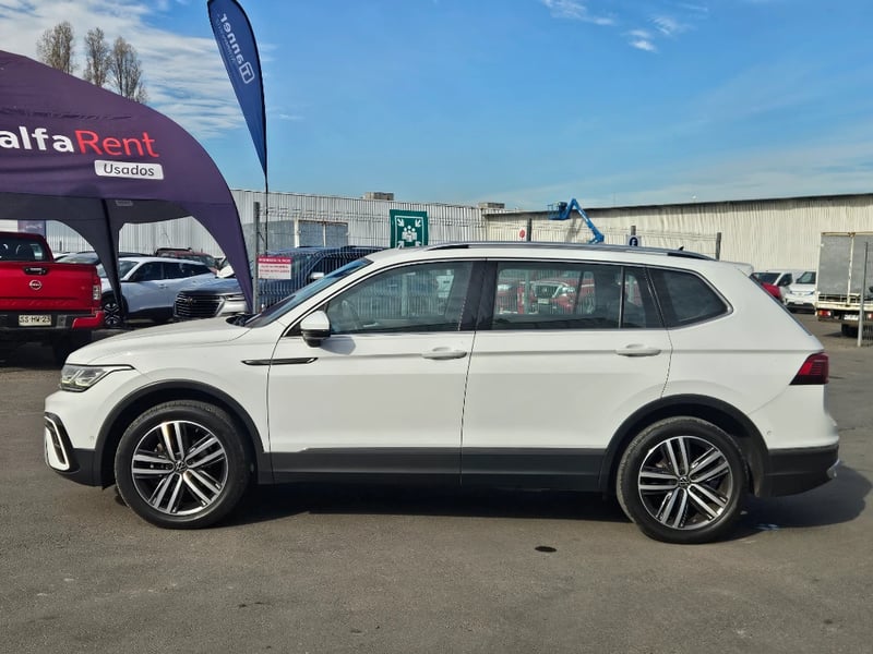 Volkswagen Tiguan 2023 - Imagen 8 de 20