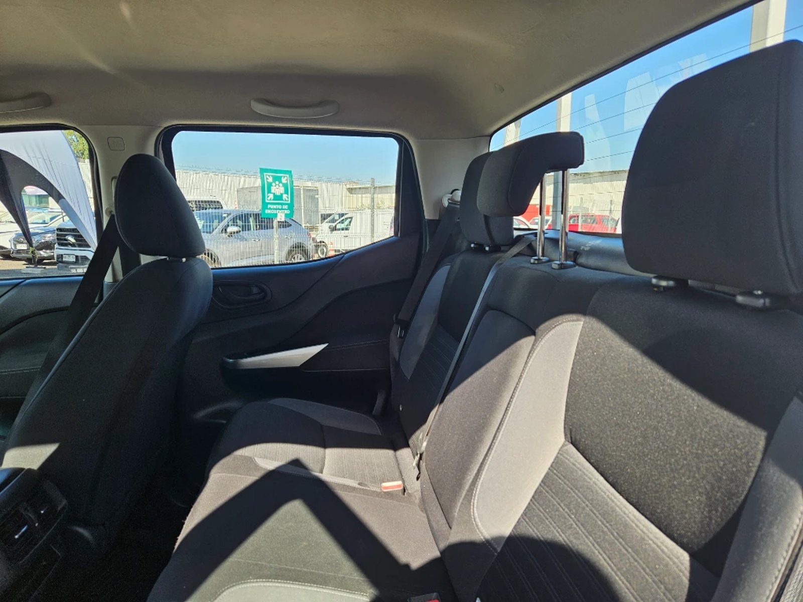 NISSAN NAVARA 2023 - Imagen 18 de 20