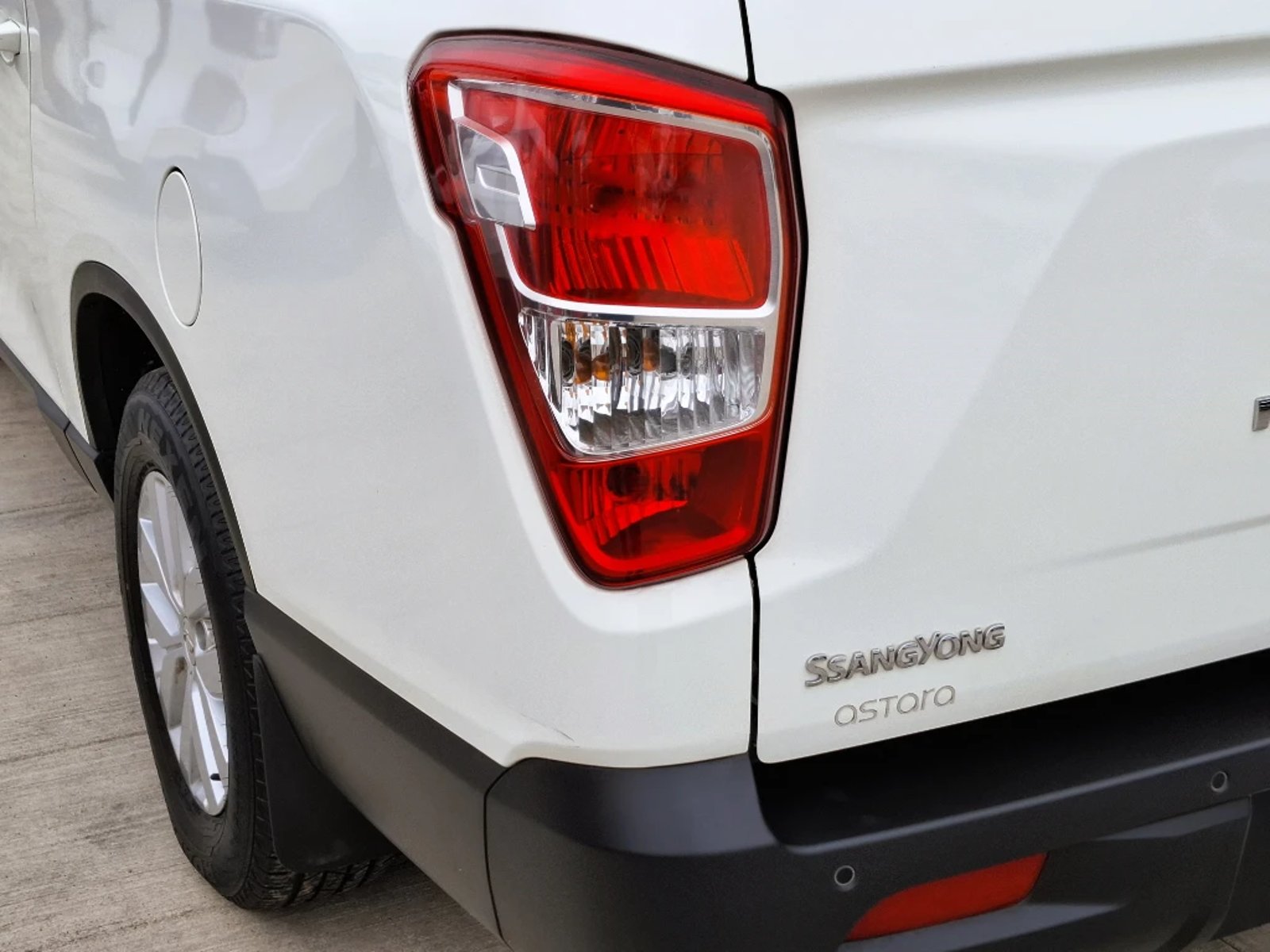 SSANGYONG GRAND MUSSO 2023 - Imagen 9 de 20