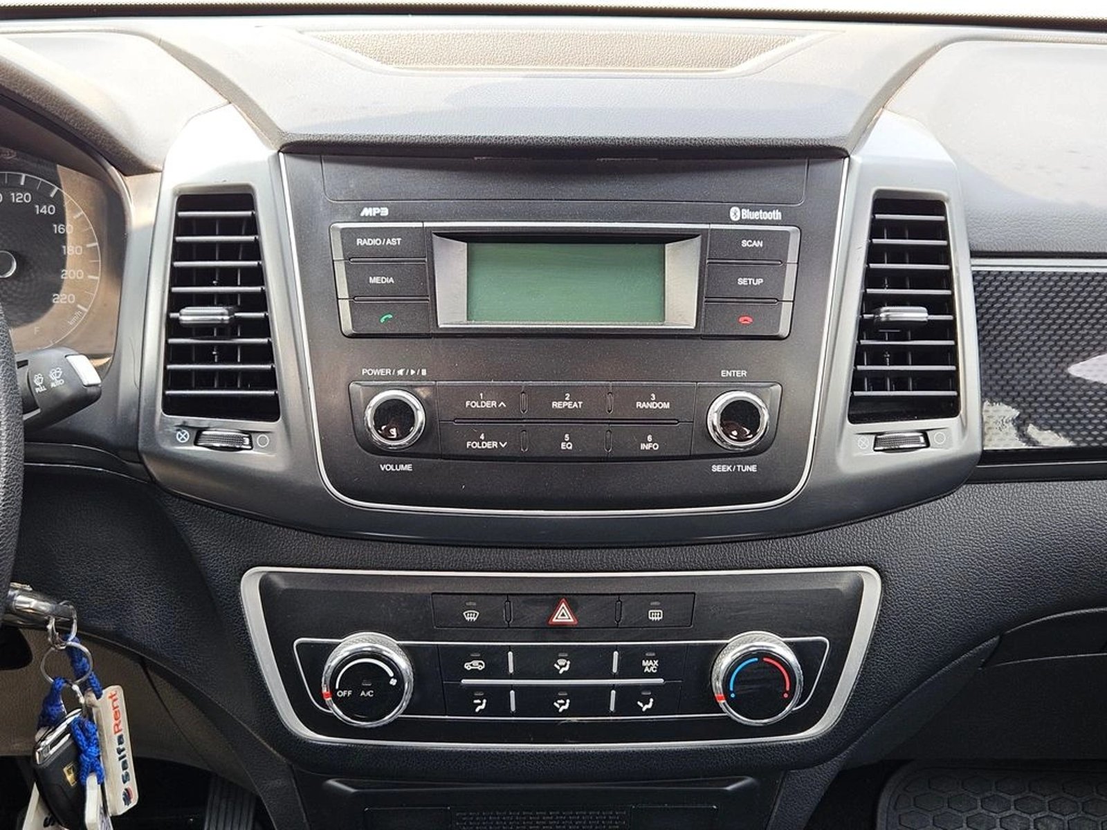 SSANGYONG MUSSO 2023 - Imagen 16 de 20