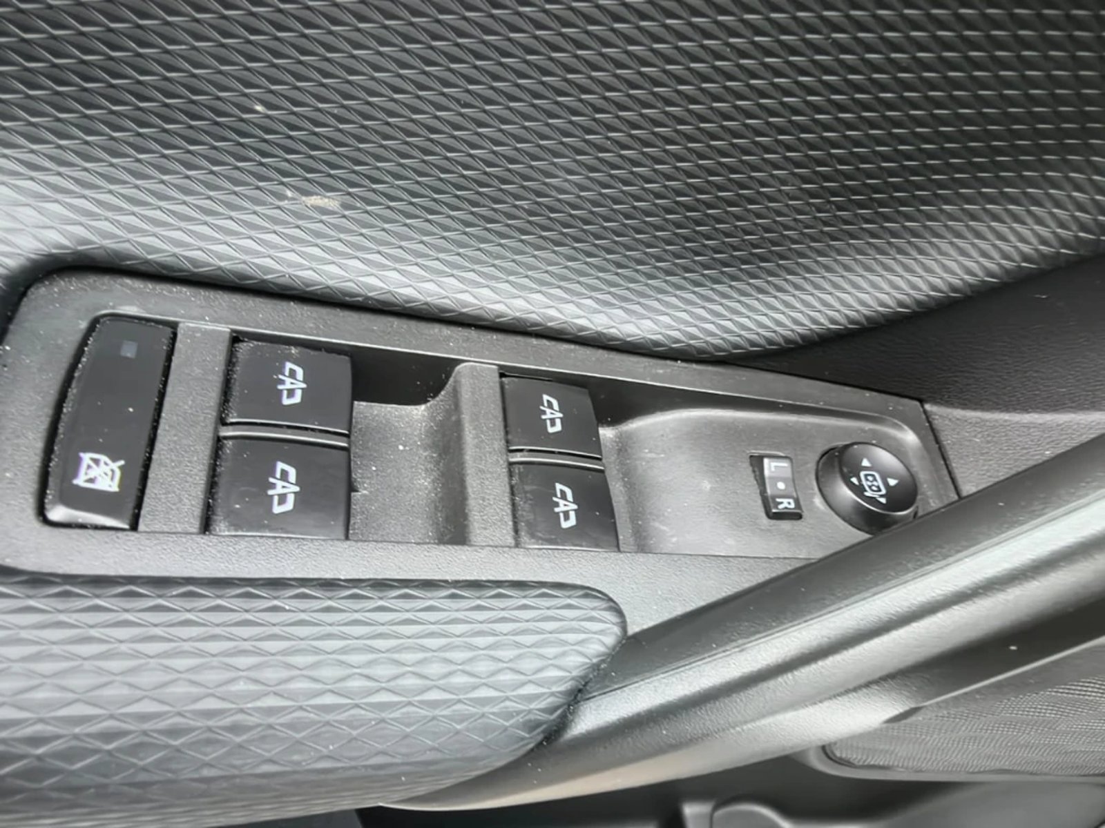 Chevrolet Tracker 2024 - Imagen 15 de 20