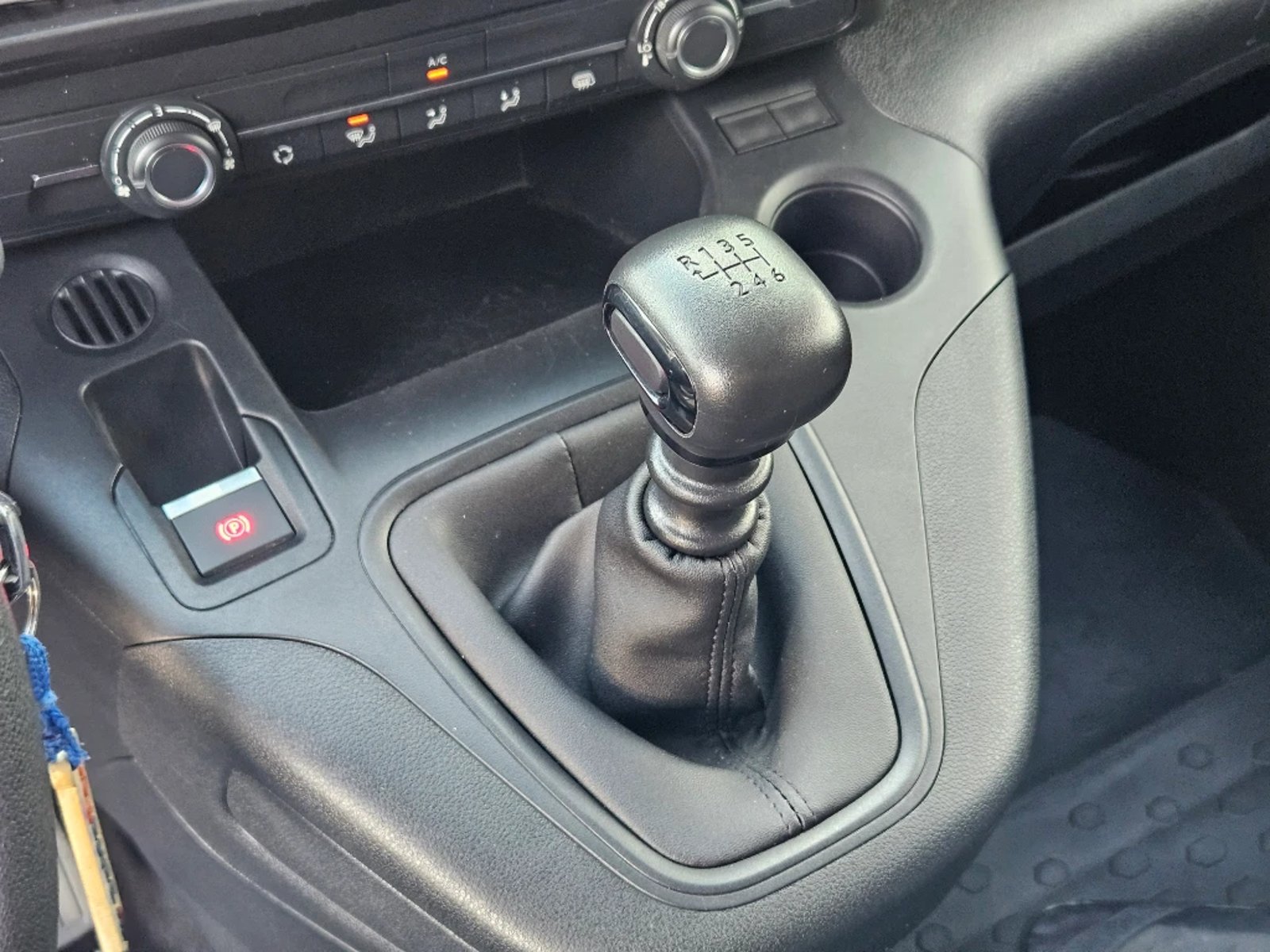 PEUGEOT PARTNER 2024 - Imagen 20 de 20