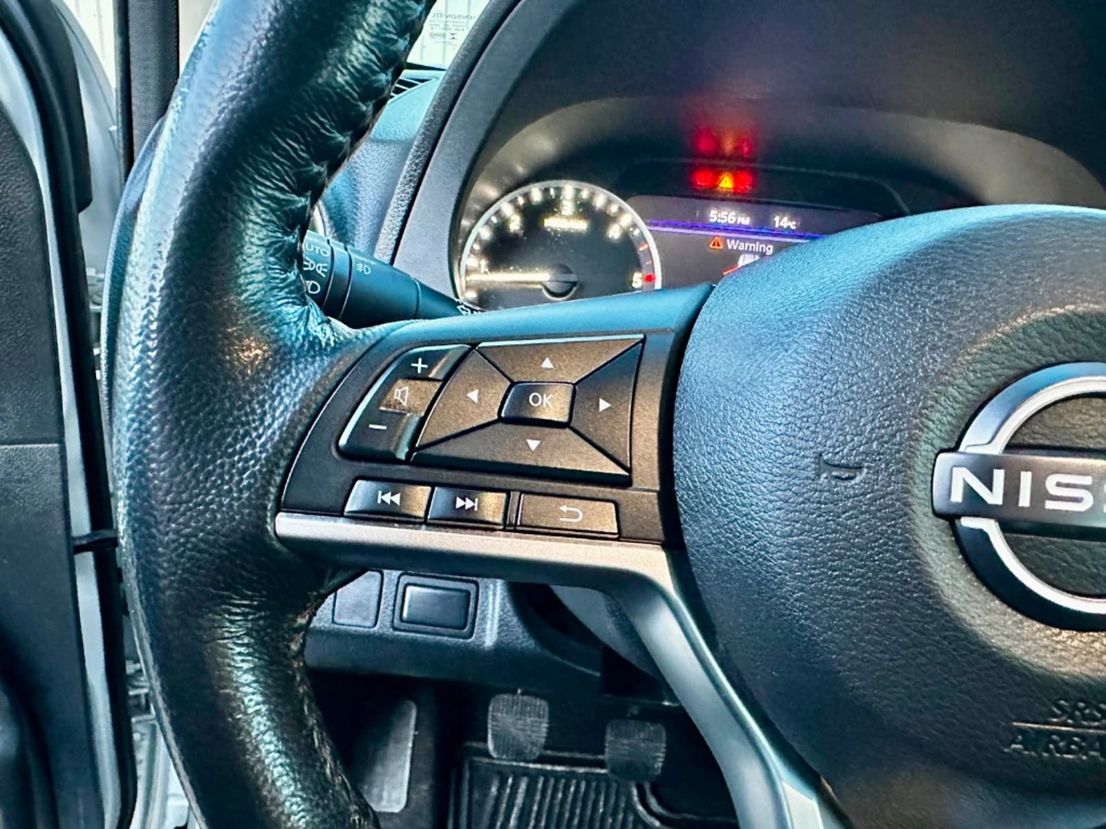 Nissan Navara 2023 - Imagen 16 de 20