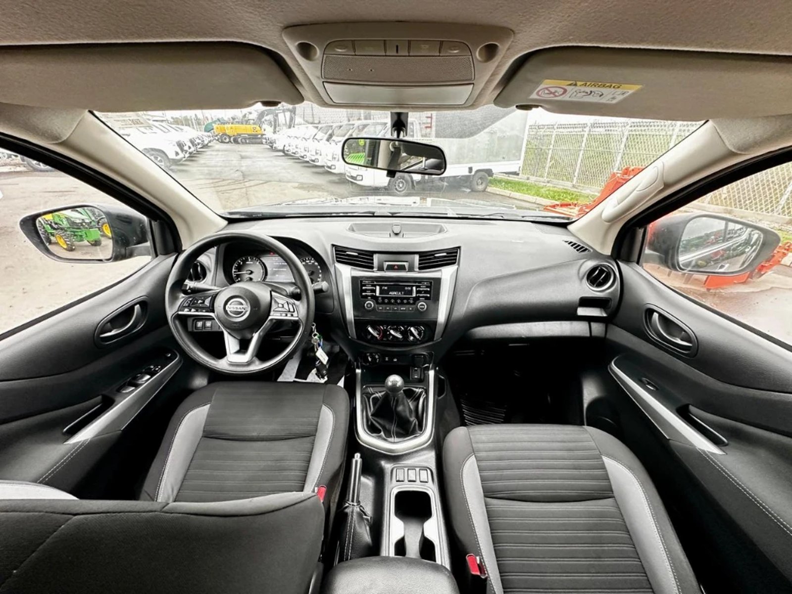 NISSAN NAVARA 2023 - Imagen 15 de 20
