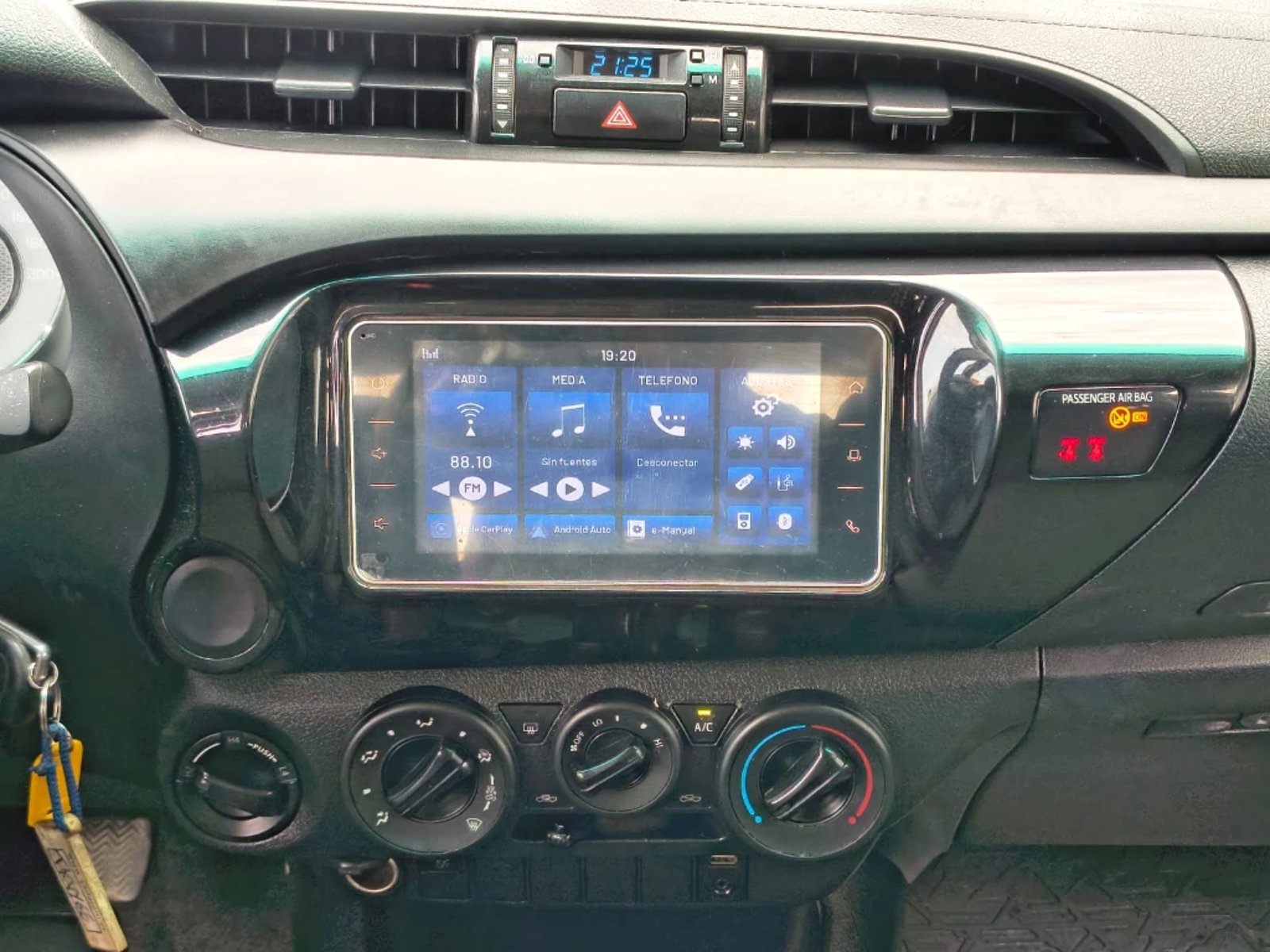 Toyota Hilux 2024 - Imagen 14 de 20