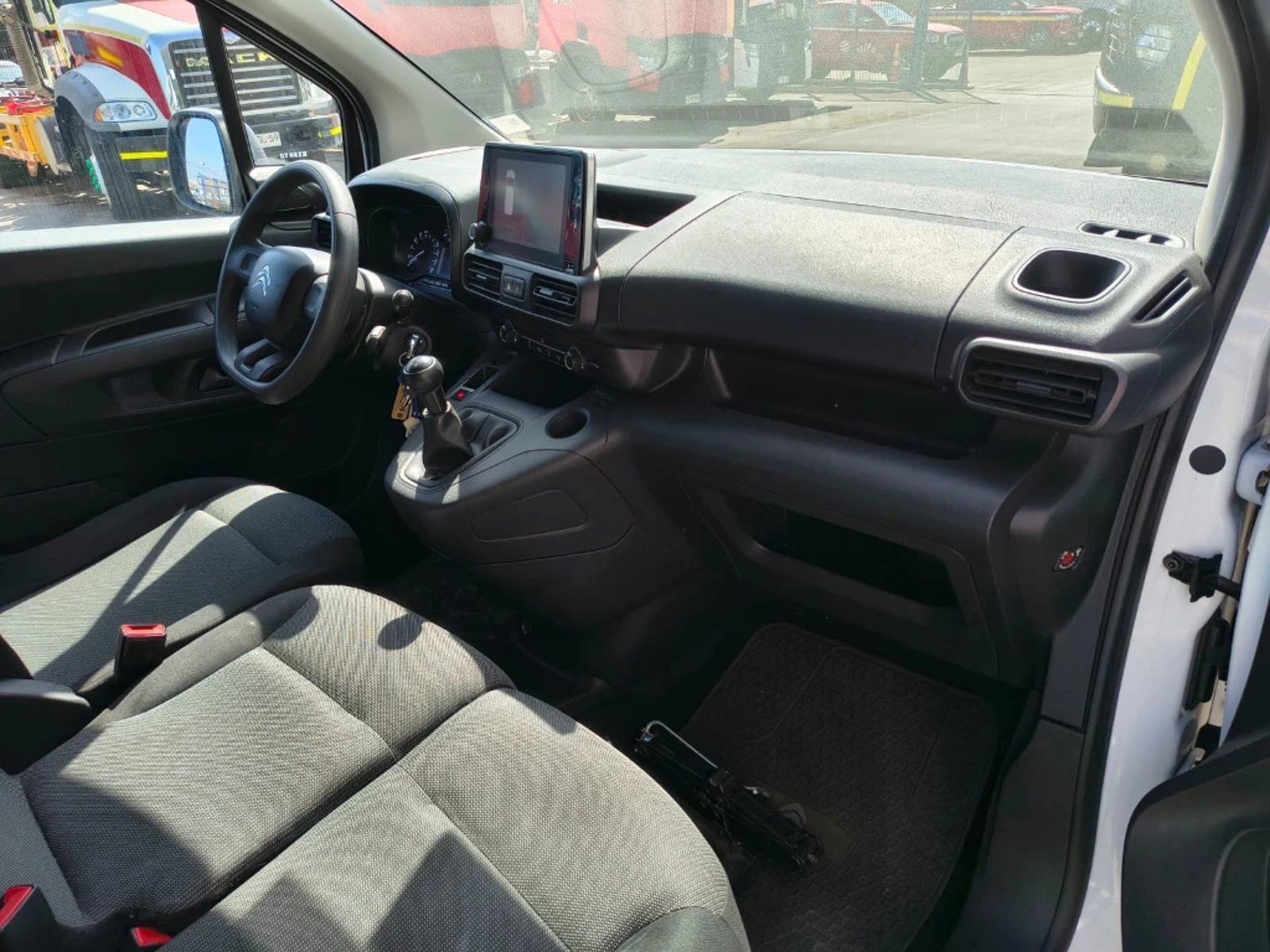 Citroën Berlingo 2022 - Imagen 18 de 20