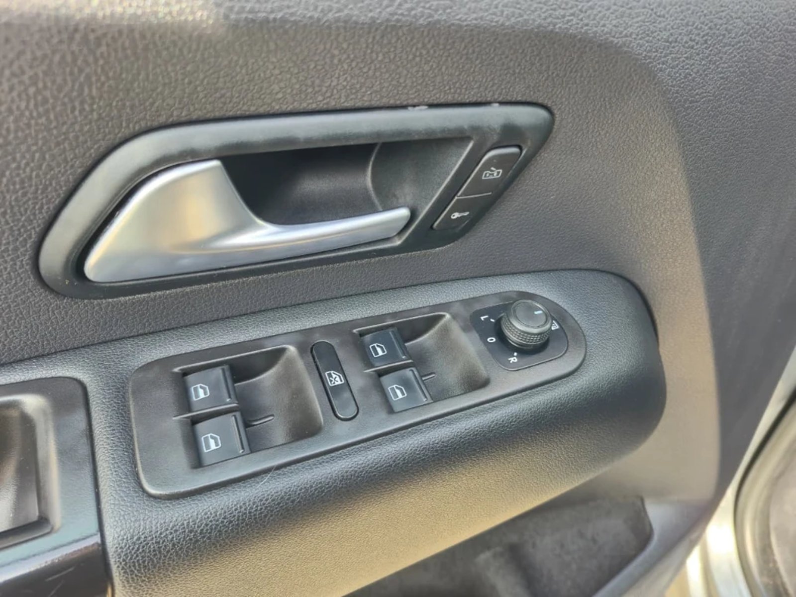Volkswagen Amarok 2023 - Imagen 15 de 20