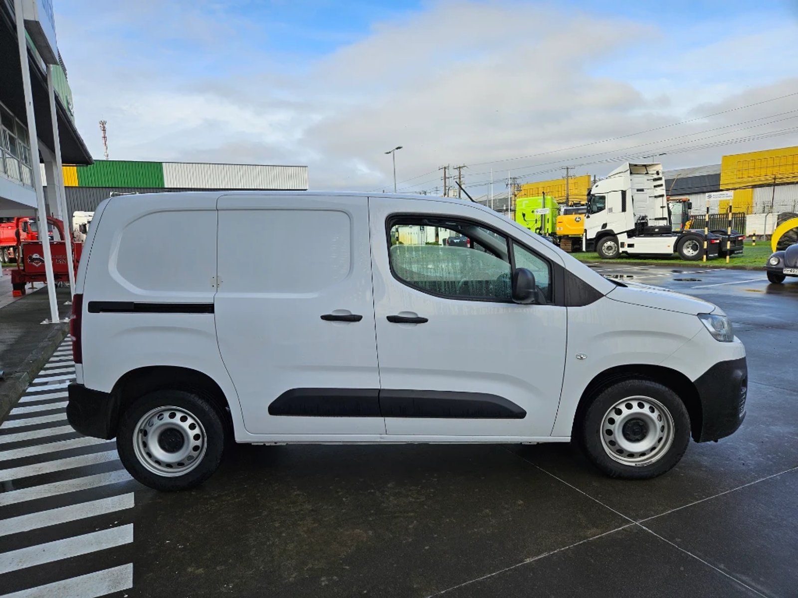 Citroën Berlingo 2024 - Imagen 4 de 20