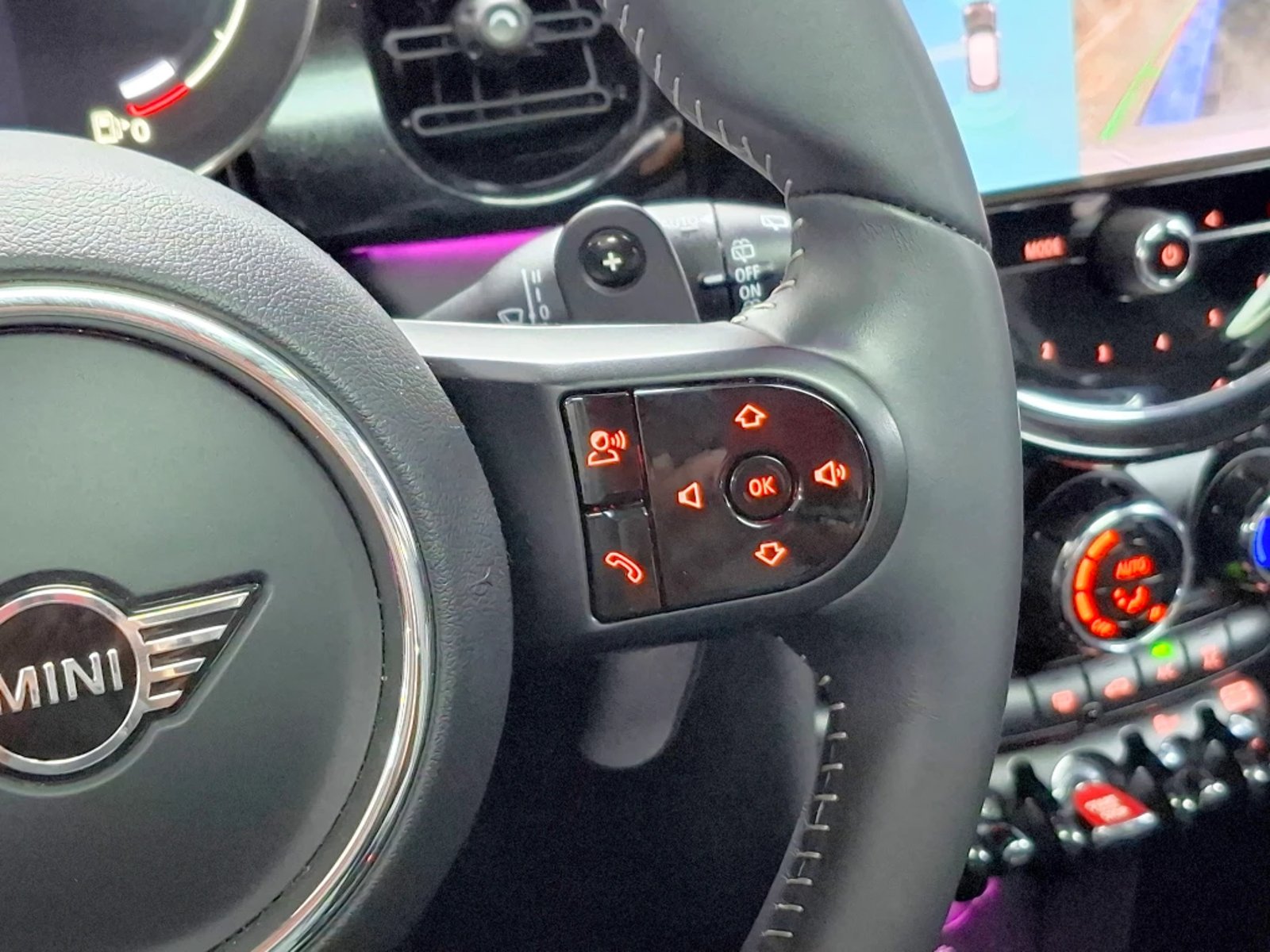 MINI COOPER 2024 - Imagen 16 de 20