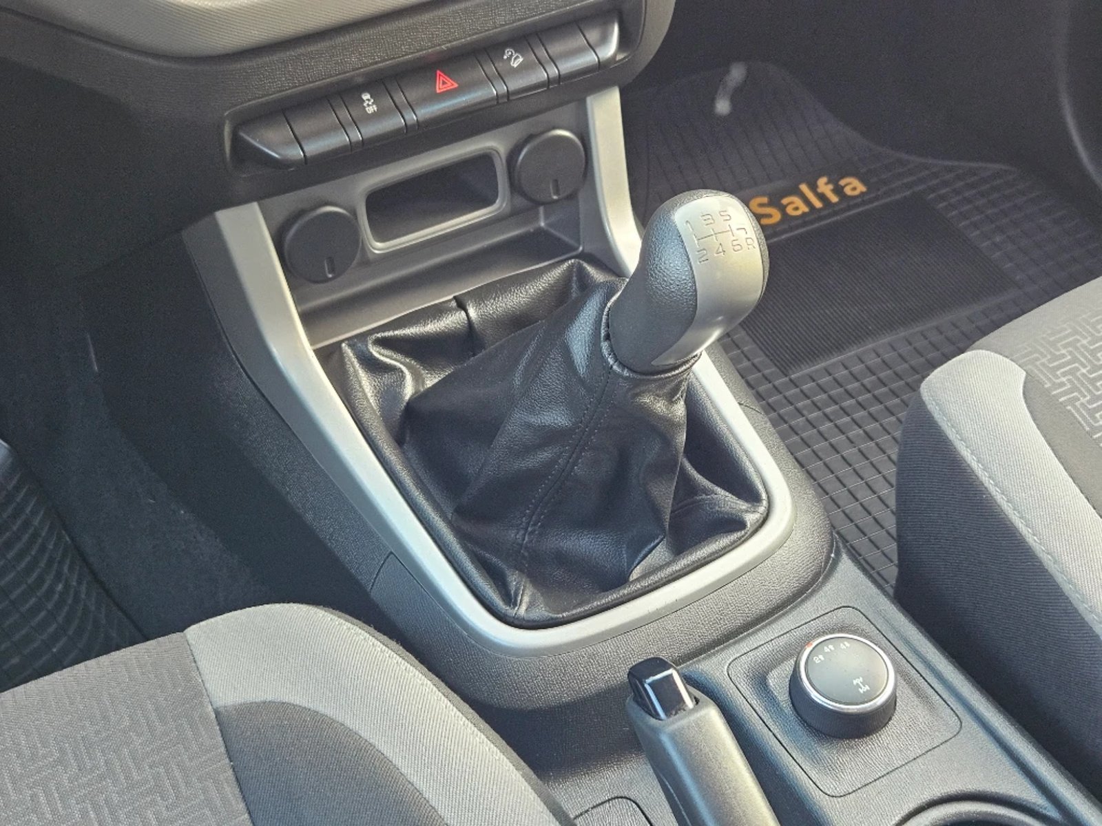 Chevrolet Colorado 2023 - Imagen 13 de 20