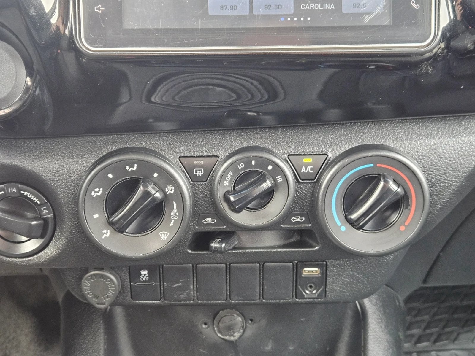 Toyota Hilux 2023 - Imagen 16 de 20