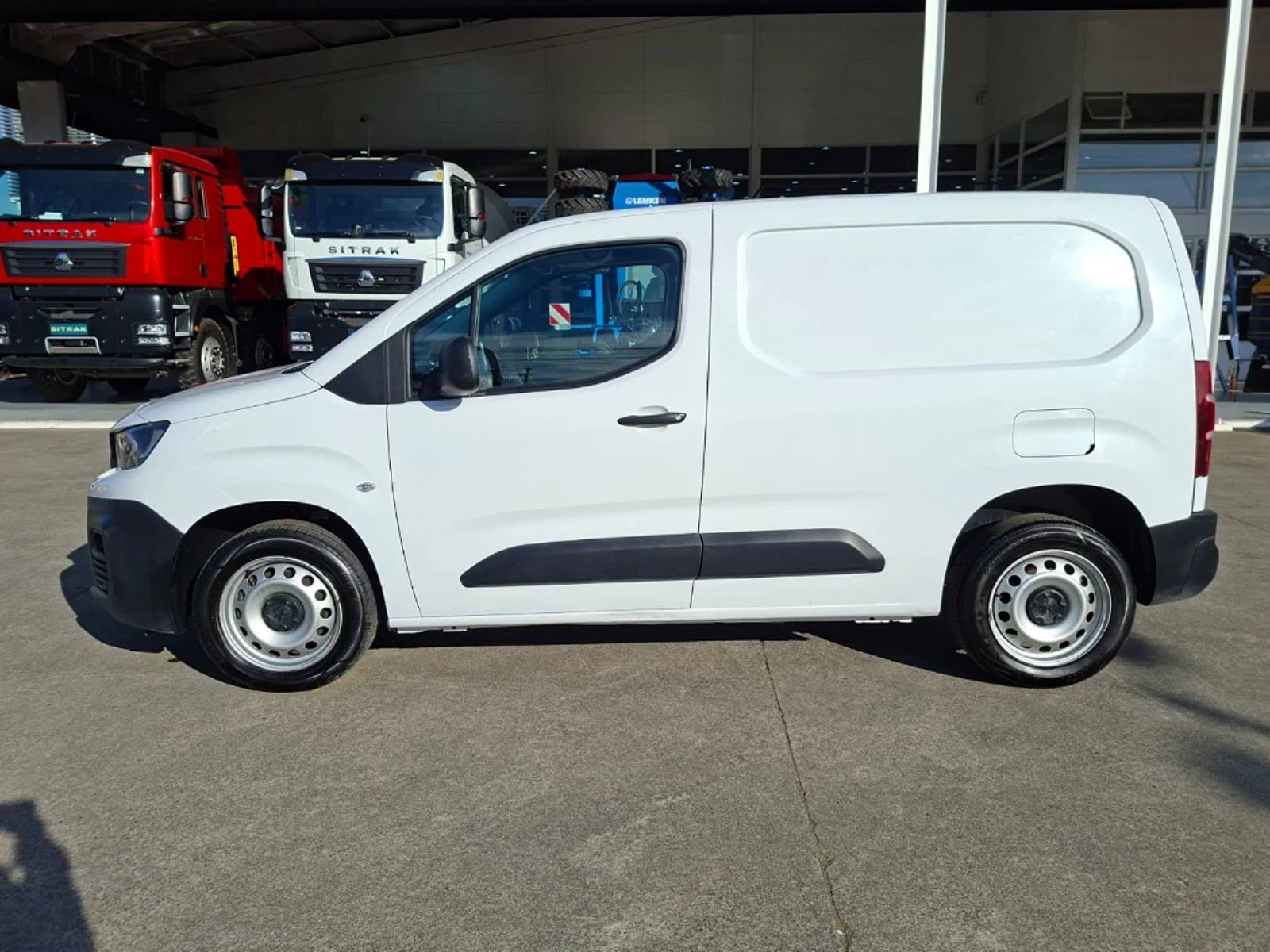 Peugeot Partner 2024 - Imagen 9 de 20