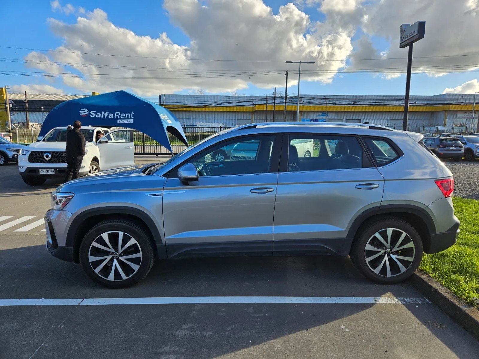 Volkswagen Taos 2023 - Imagen 4 de 20