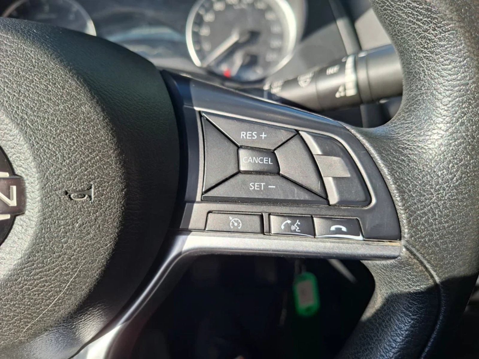 NISSAN NAVARA 2023 - Imagen 19 de 20