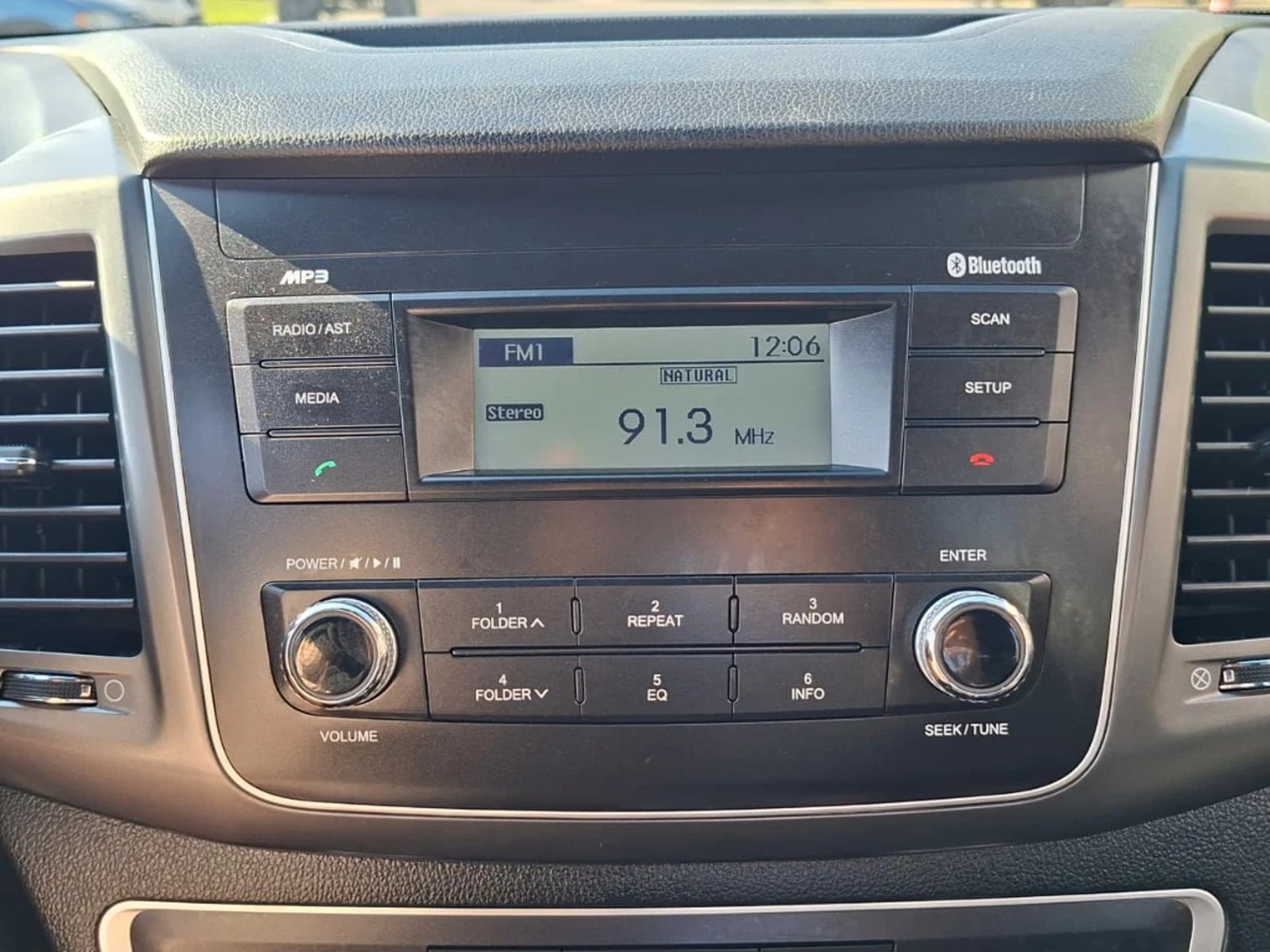 SSANGYONG GRAND MUSSO 2023 - Imagen 20 de 20
