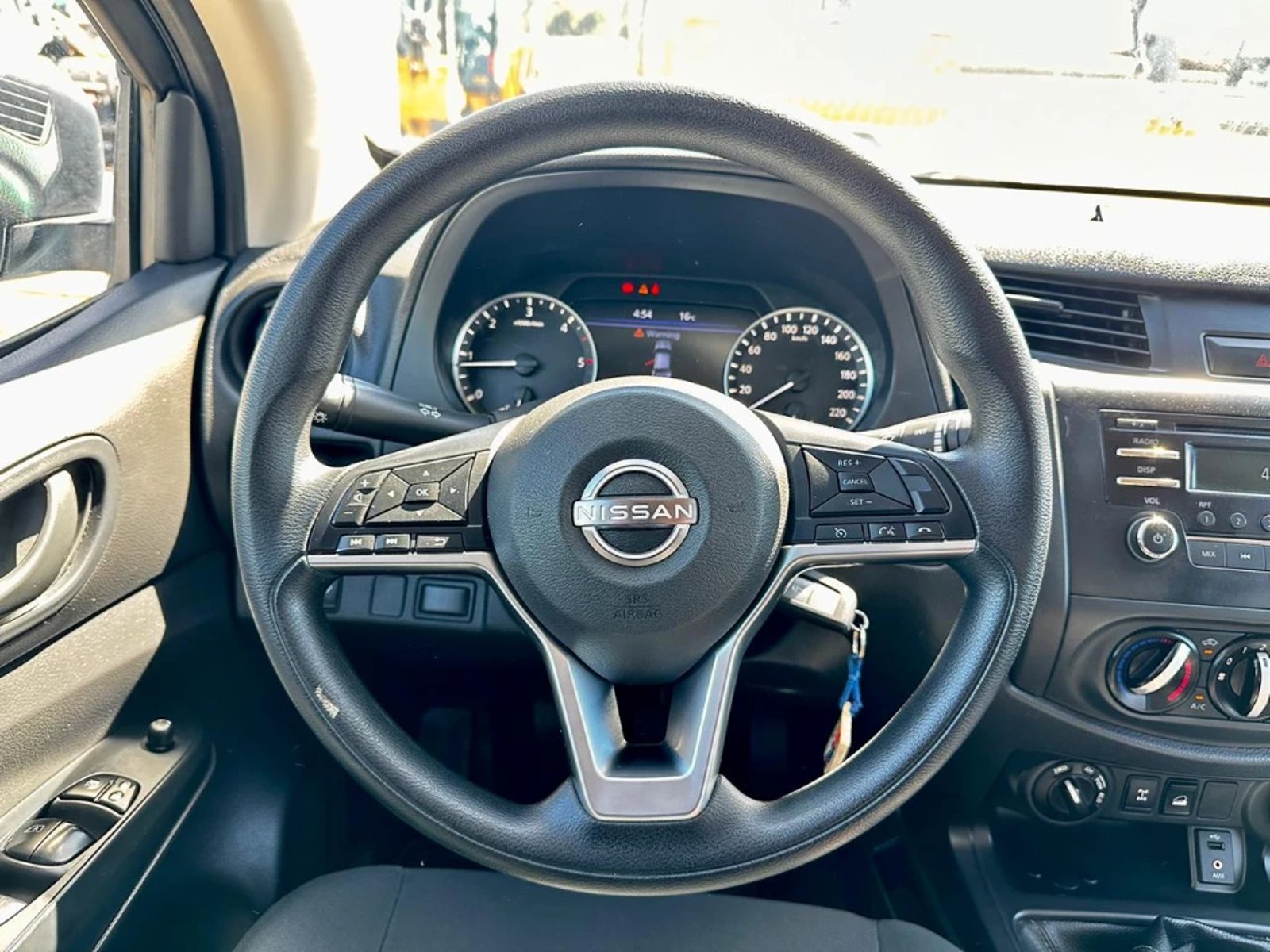NISSAN NAVARA 2023 - Imagen 16 de 20