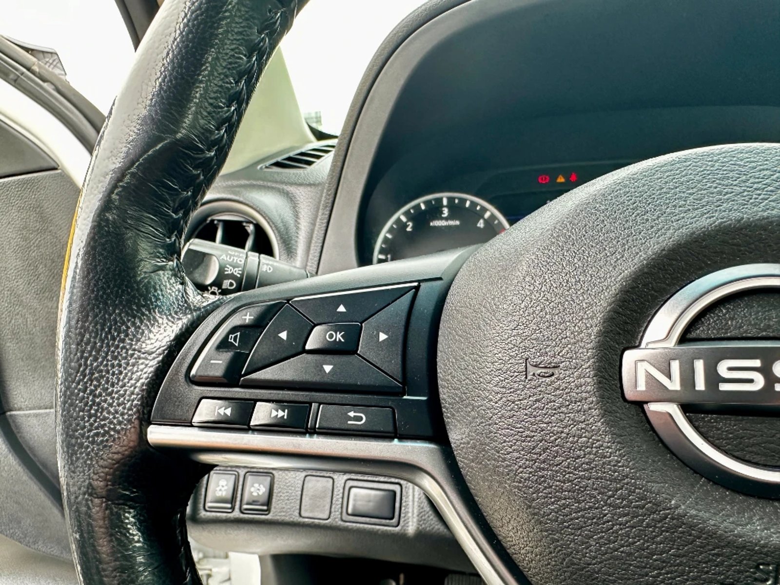 Nissan Navara 2023 - Imagen 19 de 20