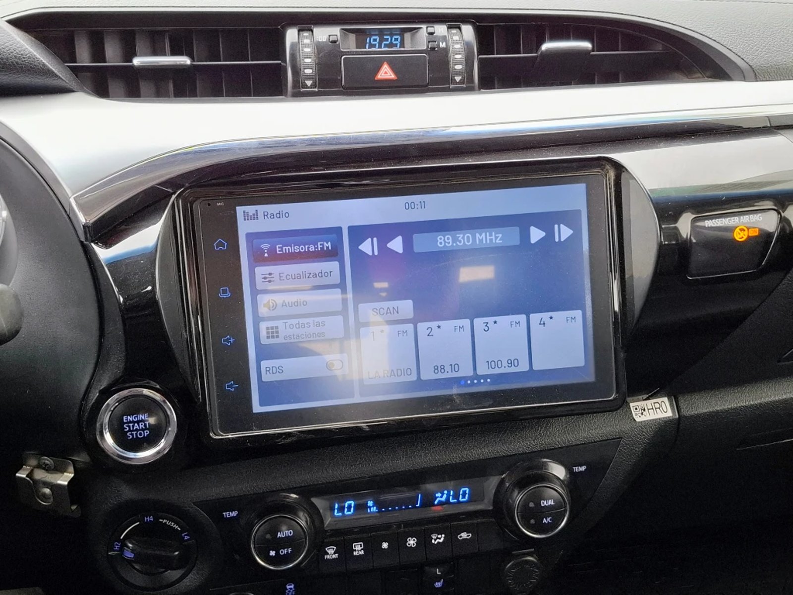 TOYOTA HILUX 2023 - Imagen 17 de 20